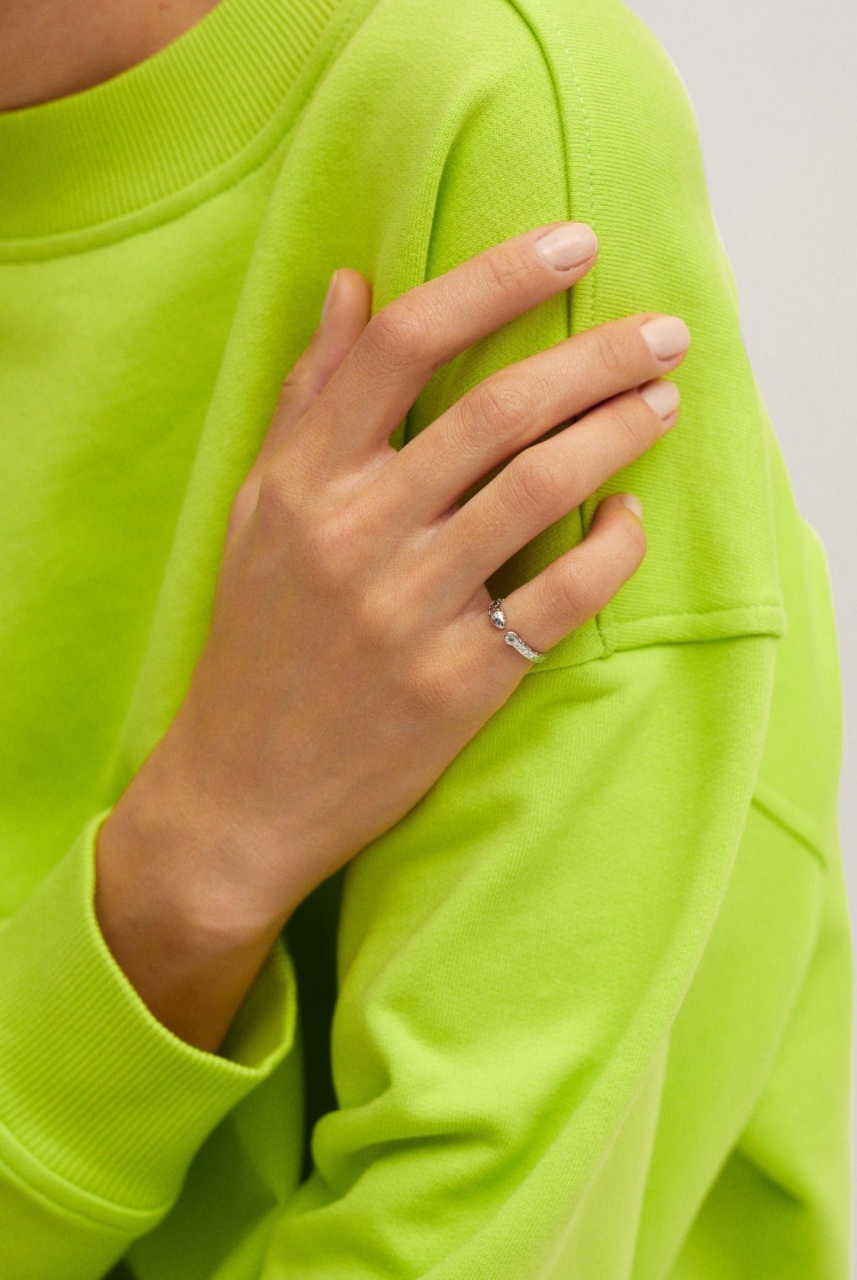 بارفوا خاتم لاصبع الخنصر بتصميم الأفعى بزركونيا فضة