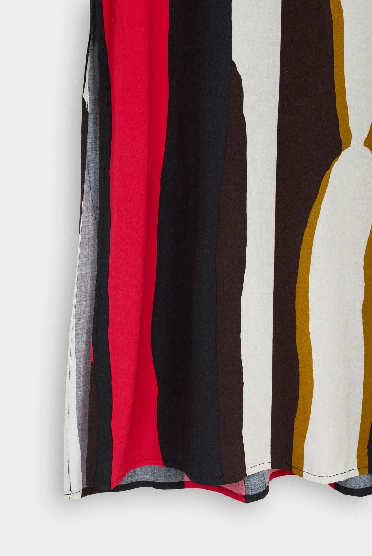 بارفوا فستان ميدي مطبوع مع حمالات متعدد الألوان