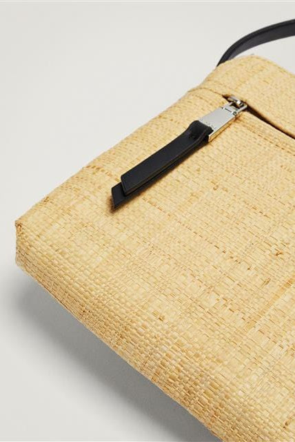 بارفوا شنطة كروس نسائية بسحاب بيج فاتح