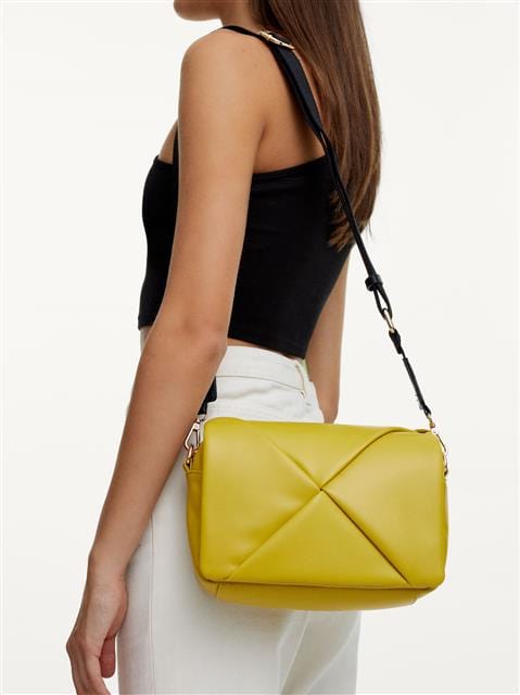 بارفوا شنطة كروس سادة مزينة بأشكال هندسية