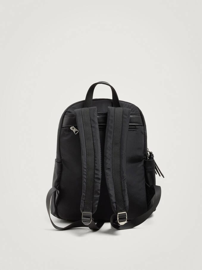 بارفوا شنطة ظهر نايلون سادة بسحاب خارجي