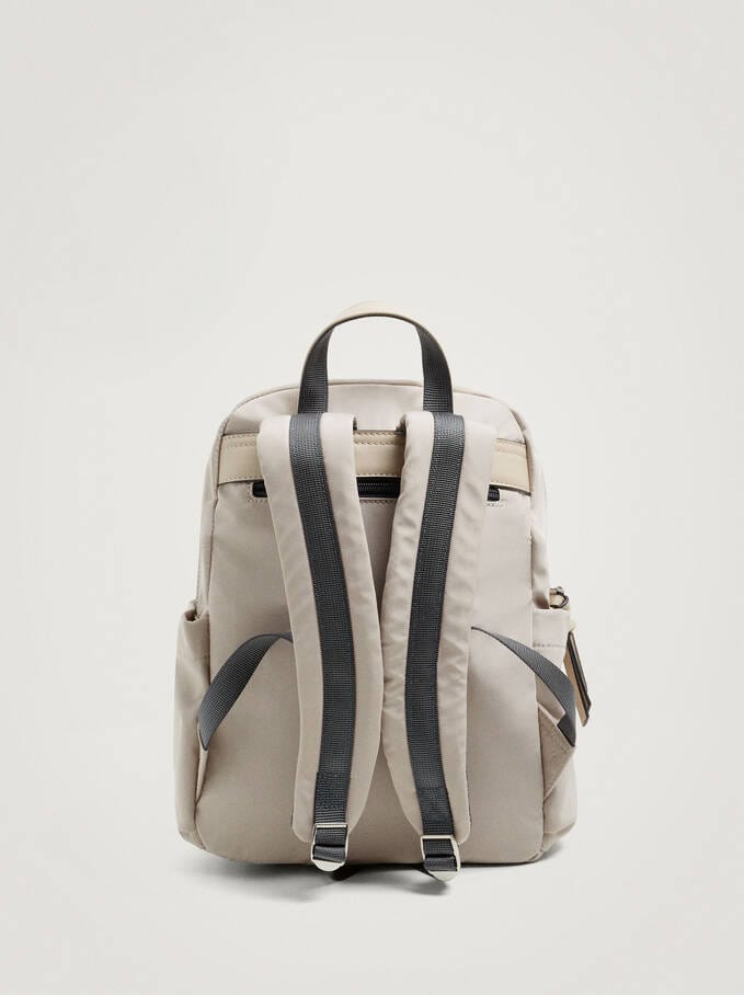 بارفوا شنطة ظهر نايلون سادة بسحاب خارجي