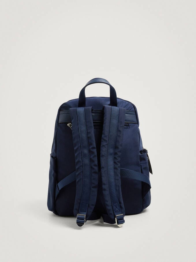 بارفوا شنطة ظهر نايلون سادة بسحاب خارجي