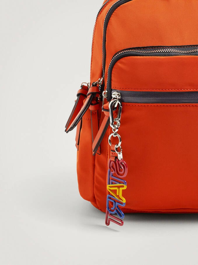 بارفوا شنطة ظهر نايلون سادة بسحاب خارجي