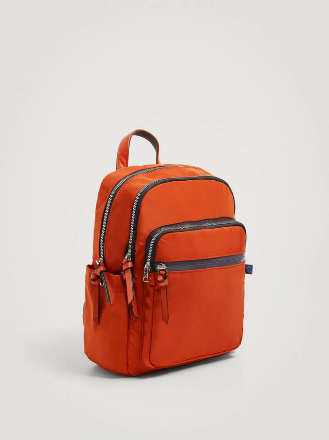 بارفوا شنطة ظهر نايلون سادة بسحاب خارجي