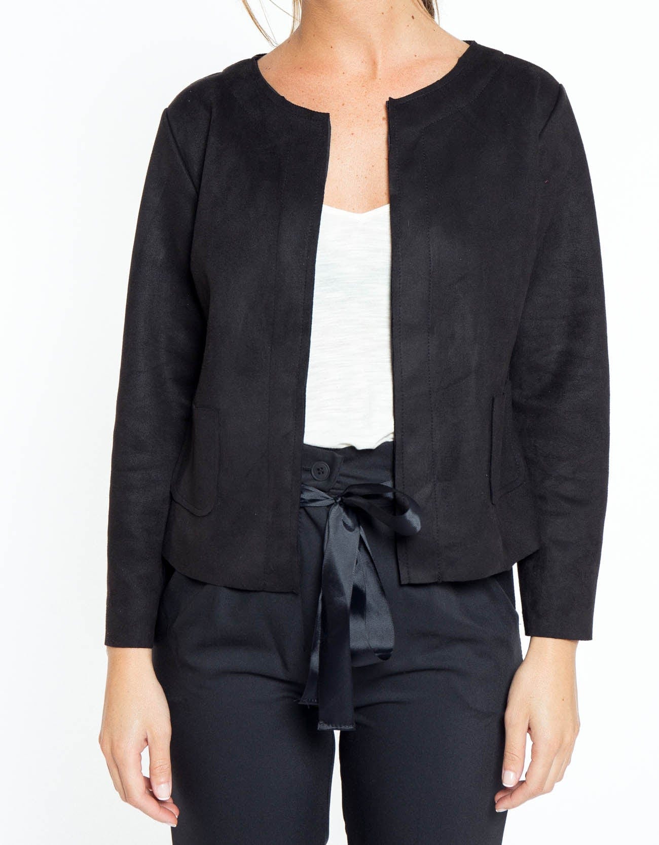 شانا جاكيت قصير بأكمام طويلة بجيوب على الجانبين نسائي أسود