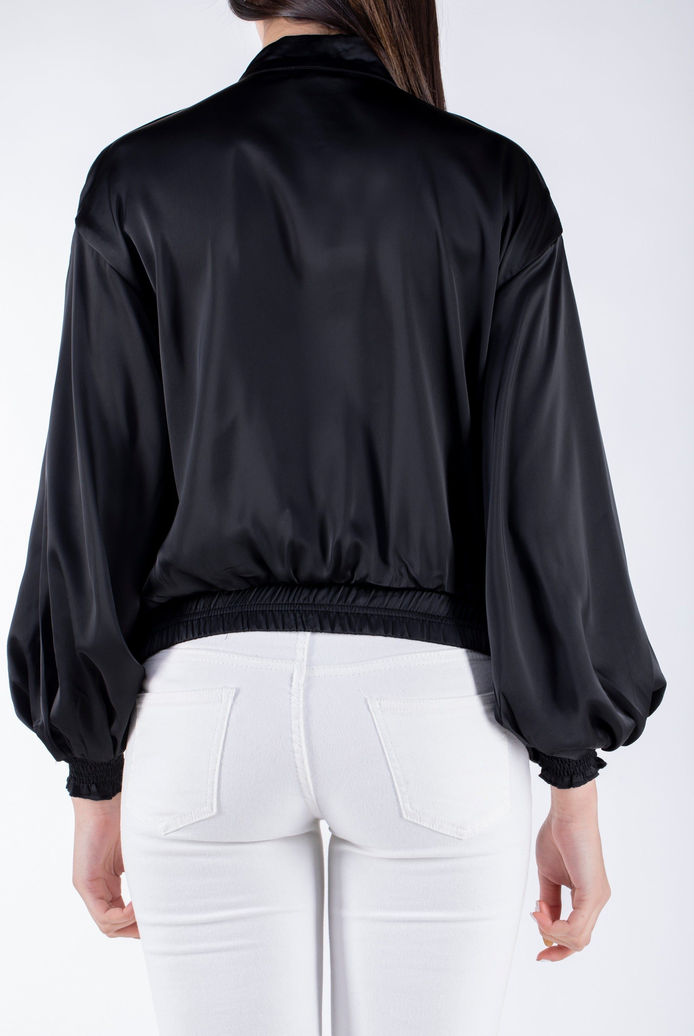 نتشي سترة سادة بسحاب وجيوب بأكمام طويلة