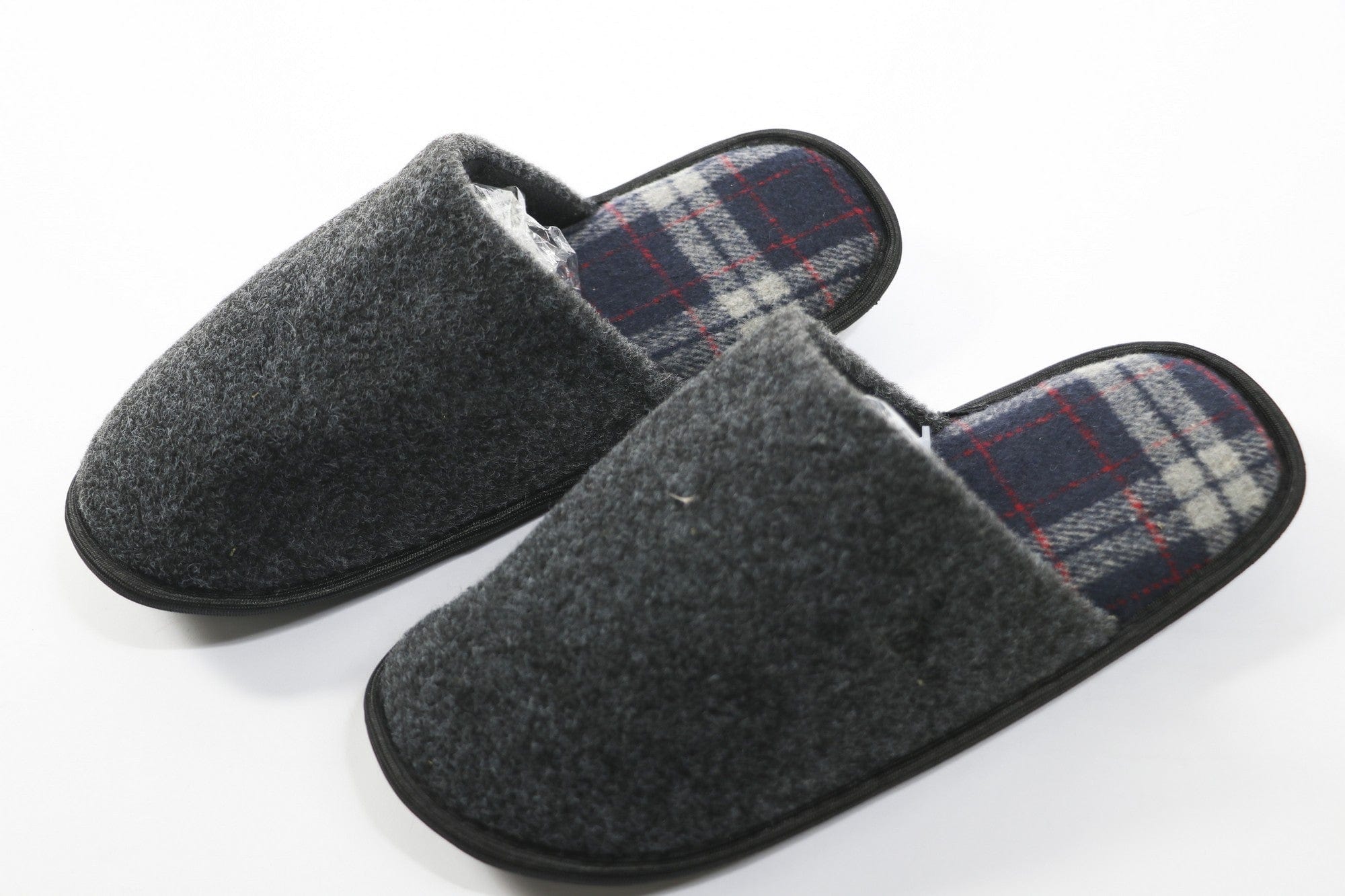 داليدرس شبشب رجالي صوف سادة