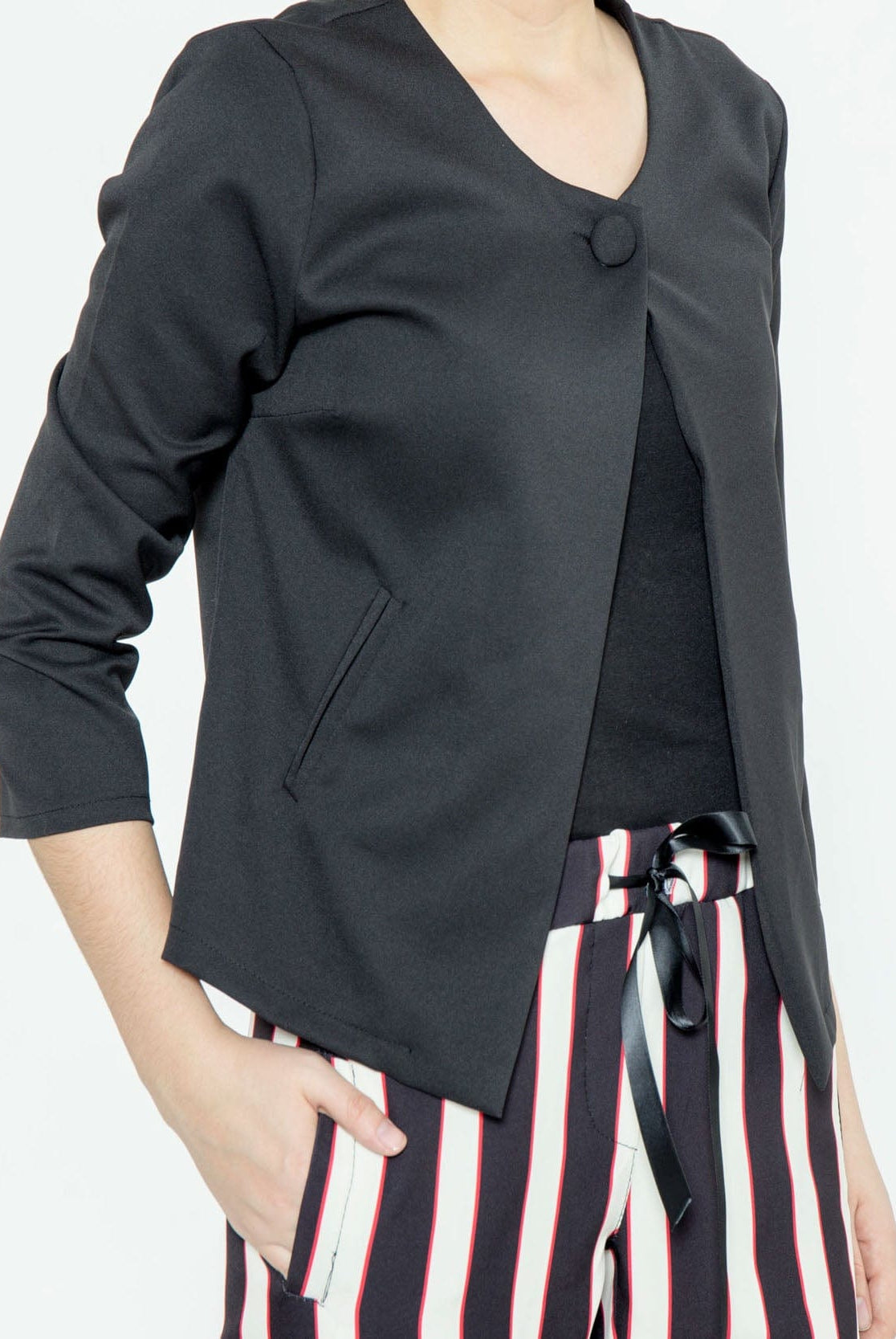 شانا سترة نسائي كلاسيك سادة بزر واحد من الاعلى وجيوب عالجنب أسود