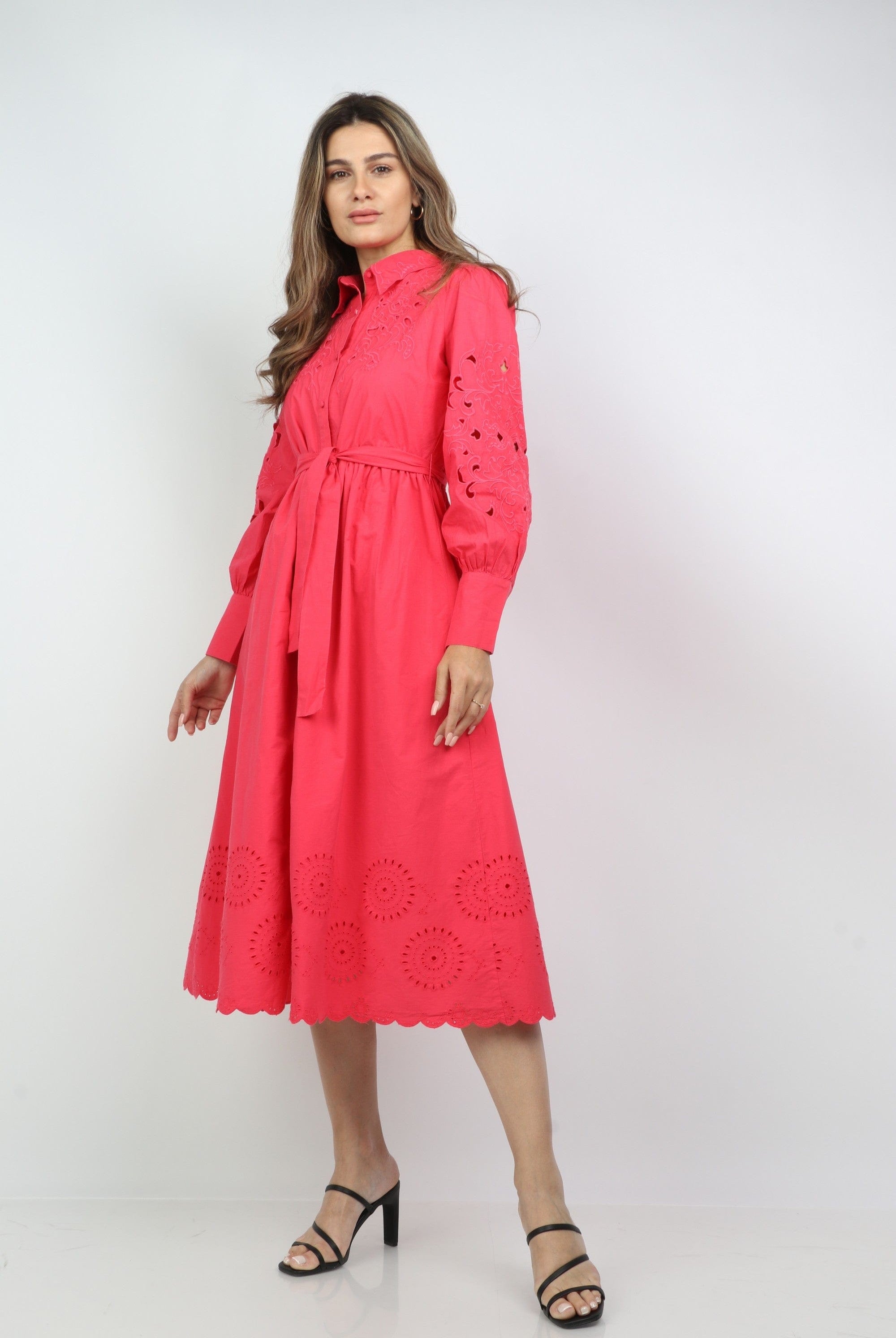 داليدرس فستان قميص ميدي بحزام خصر وياقة طويلة وأزرار أمامية بكم طويل