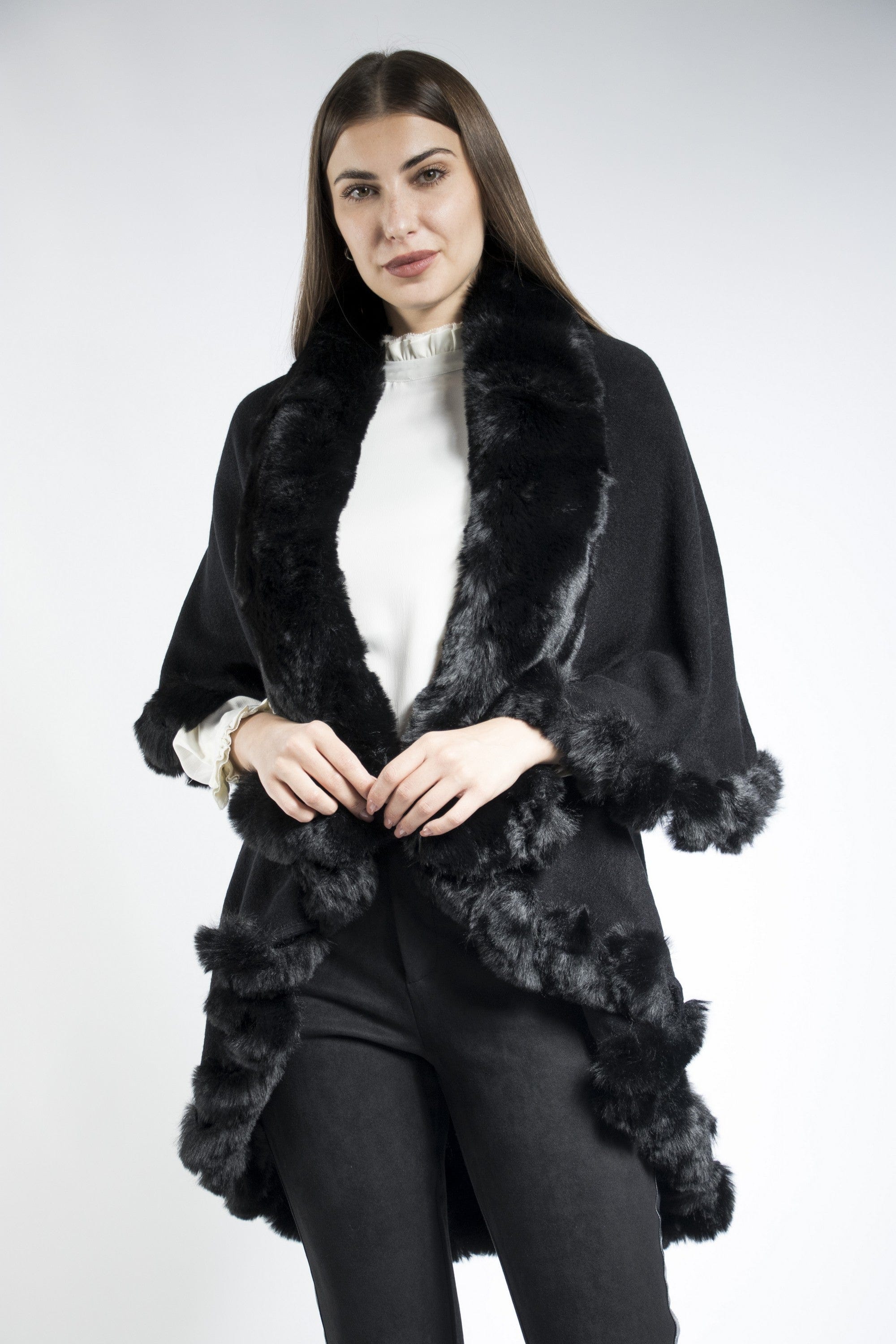 داليدرس شال سادة كم طويل مزين بالفرو نسائي