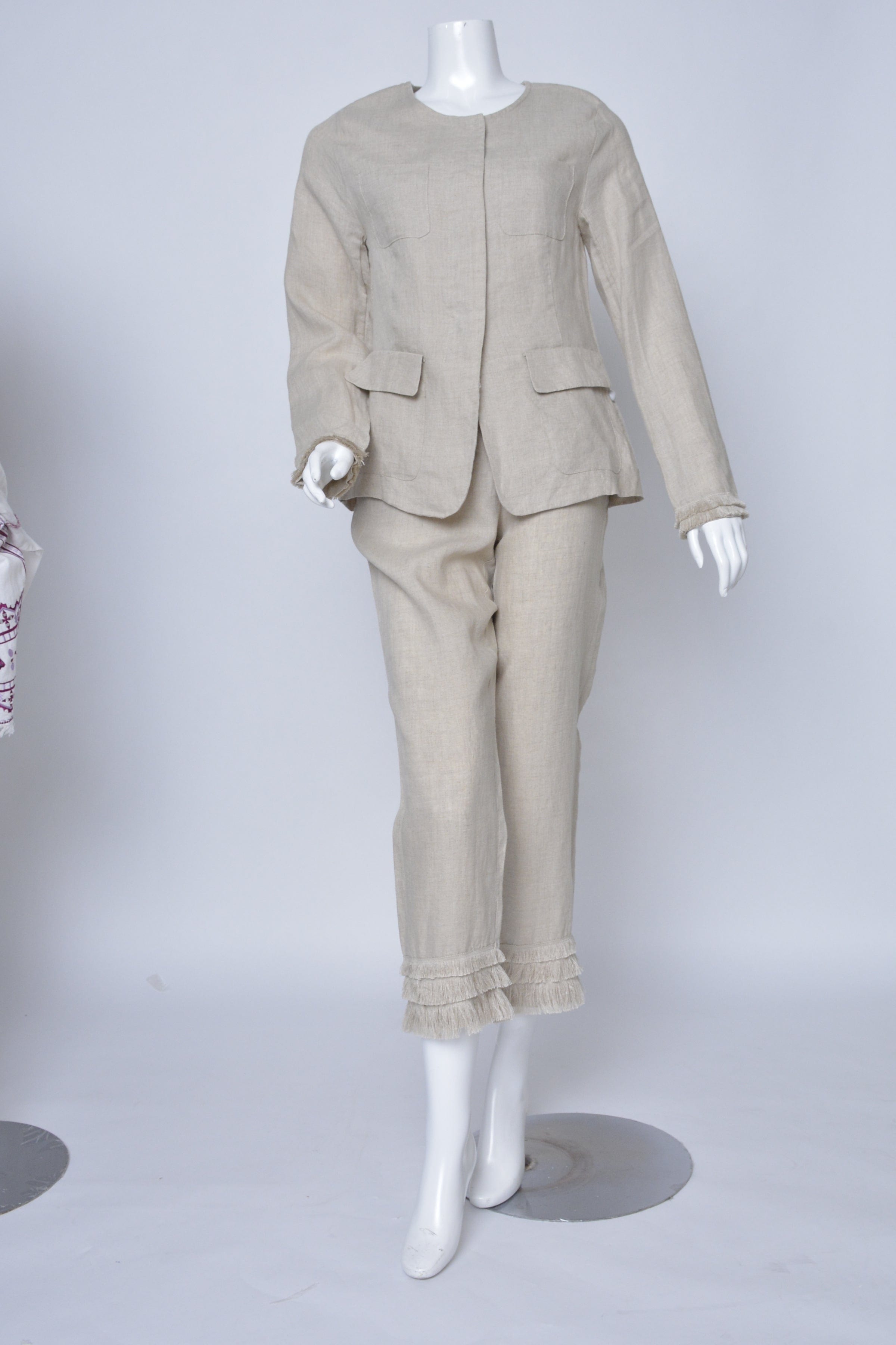 داليدرس جاكيت سادة بجيوب جانبية كم طويل نسائي بيج