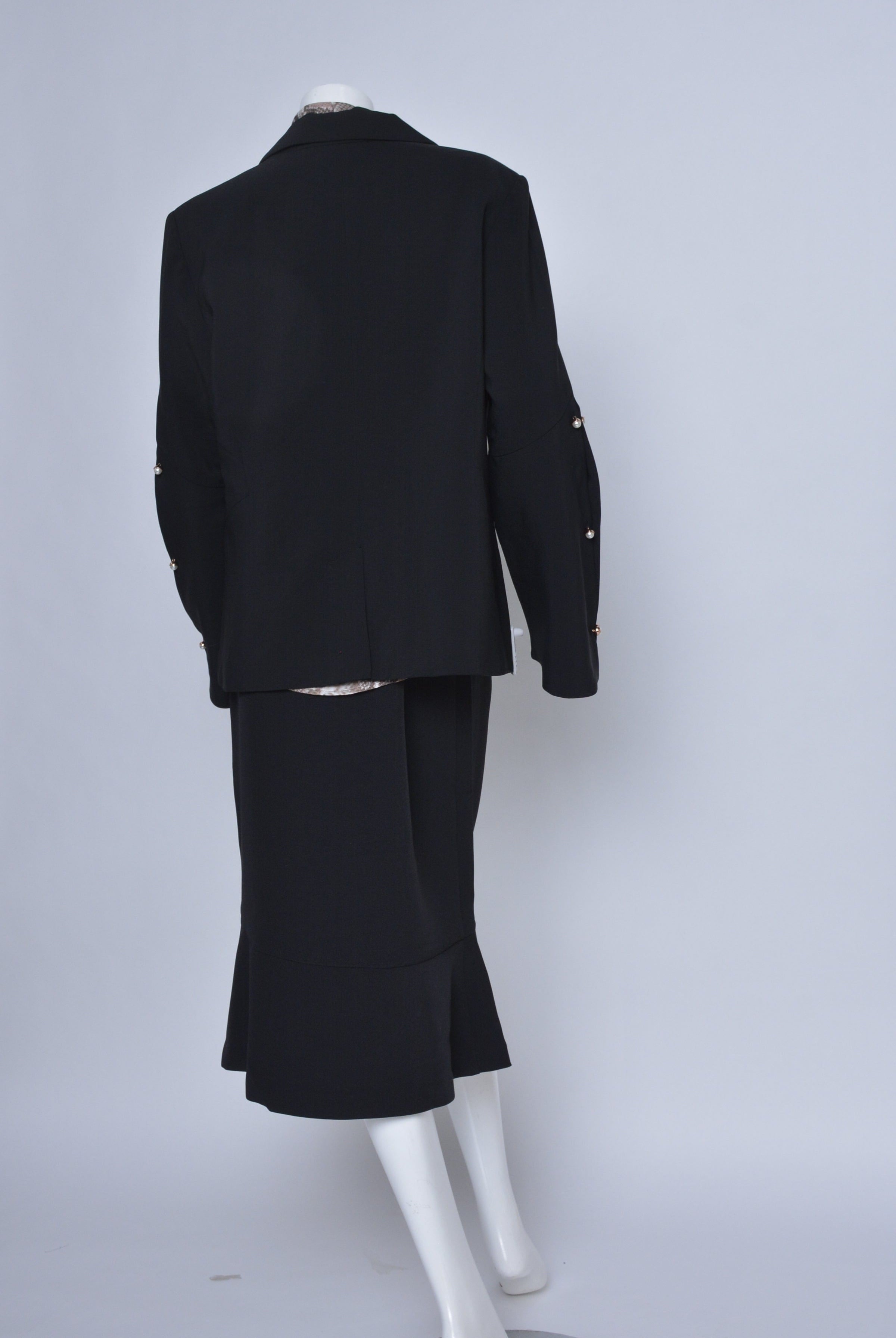 داليدرس جاكيت رسمي كم طويل بزرار أمامي نسائي