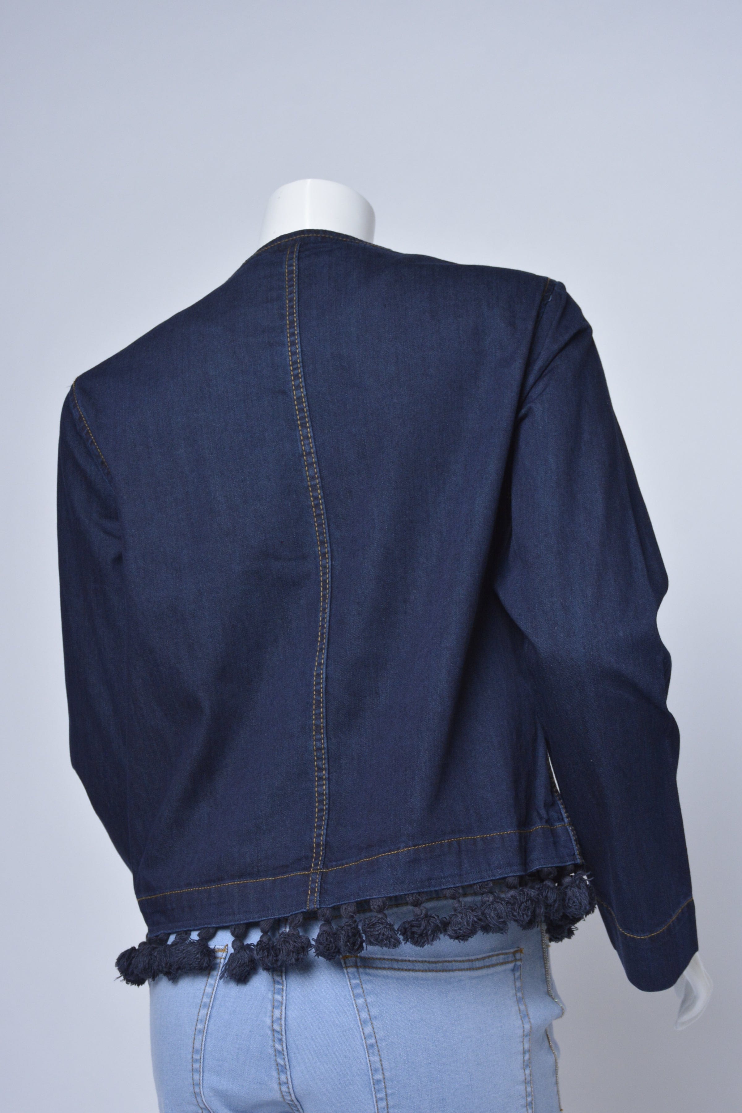 داليدرس جاكيت قصير جينز بأزرار أمامية نسائي جينز داكن