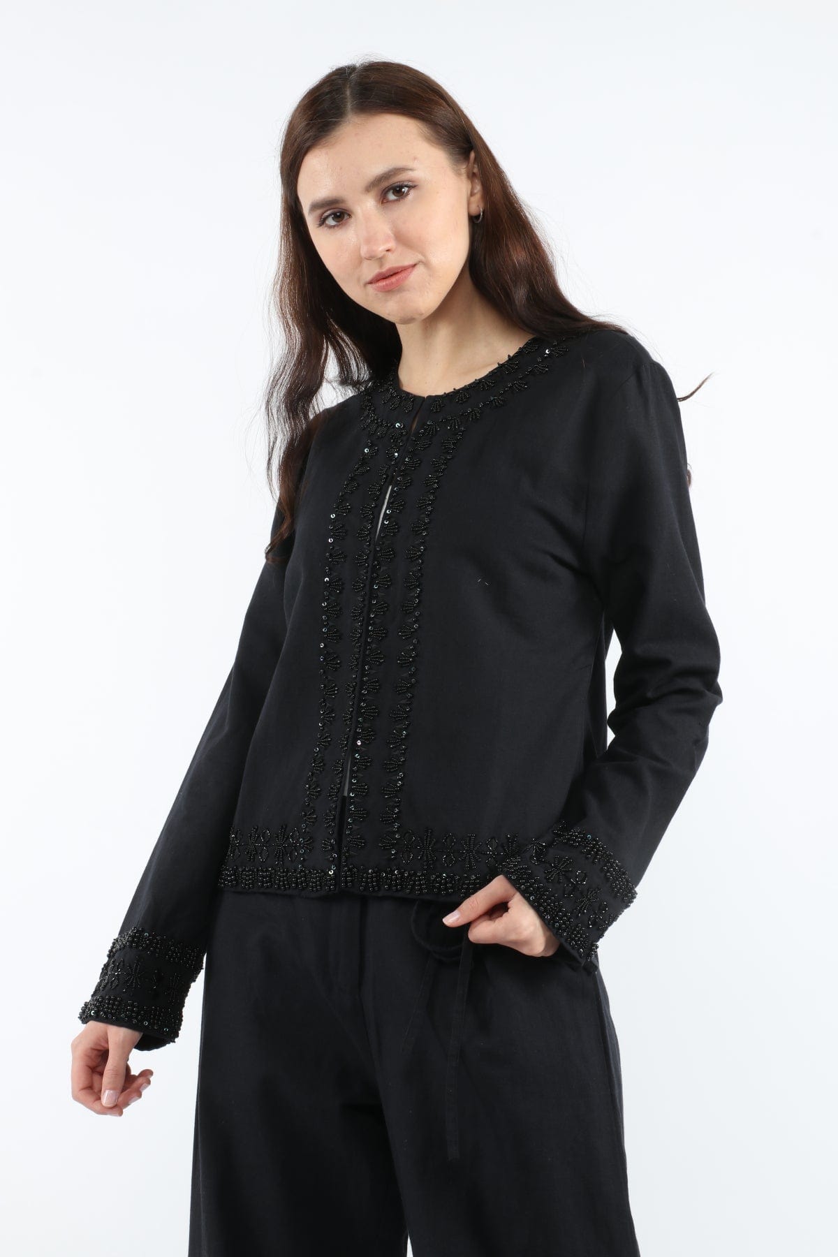 داليدرس بلوزة طويلة الأكمام مخرم واسع أوف وايت