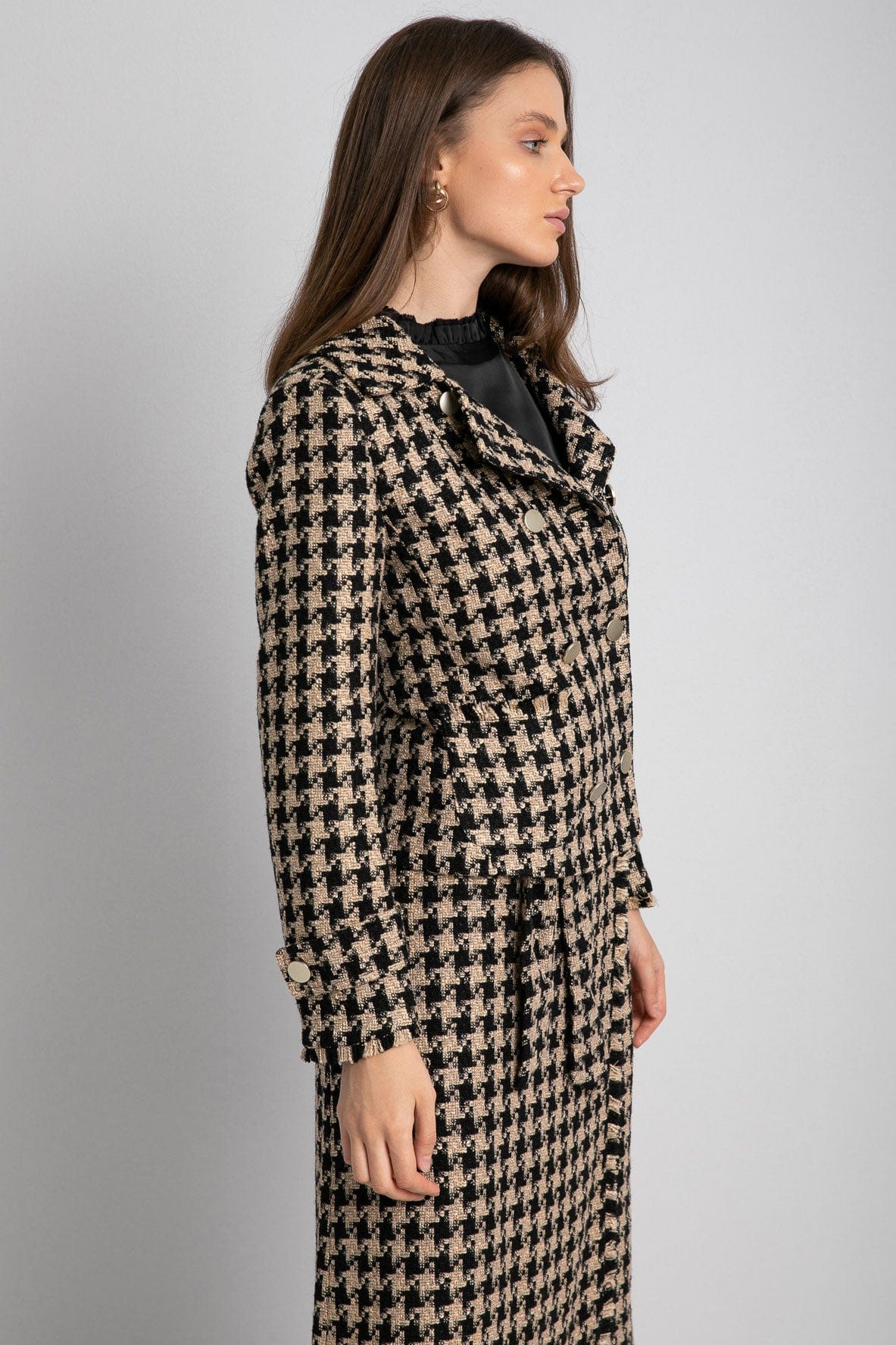 داليدرس جاكيت مربعات مخصر كم طويل نسائي بيج/أسود