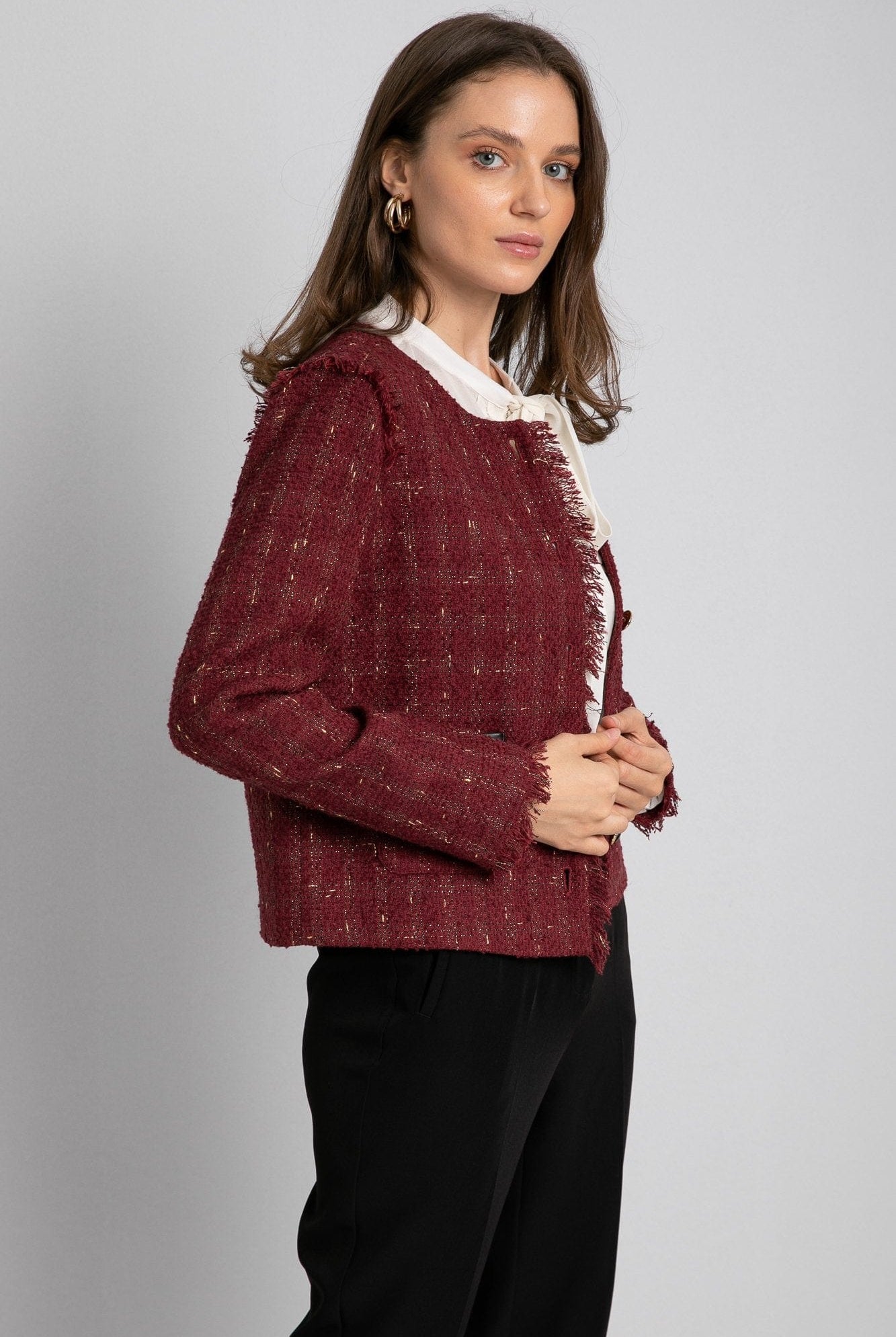 داليدرس جاكيت قصير لامع بأزرار أمامية كم طويل نسائي بورغندي