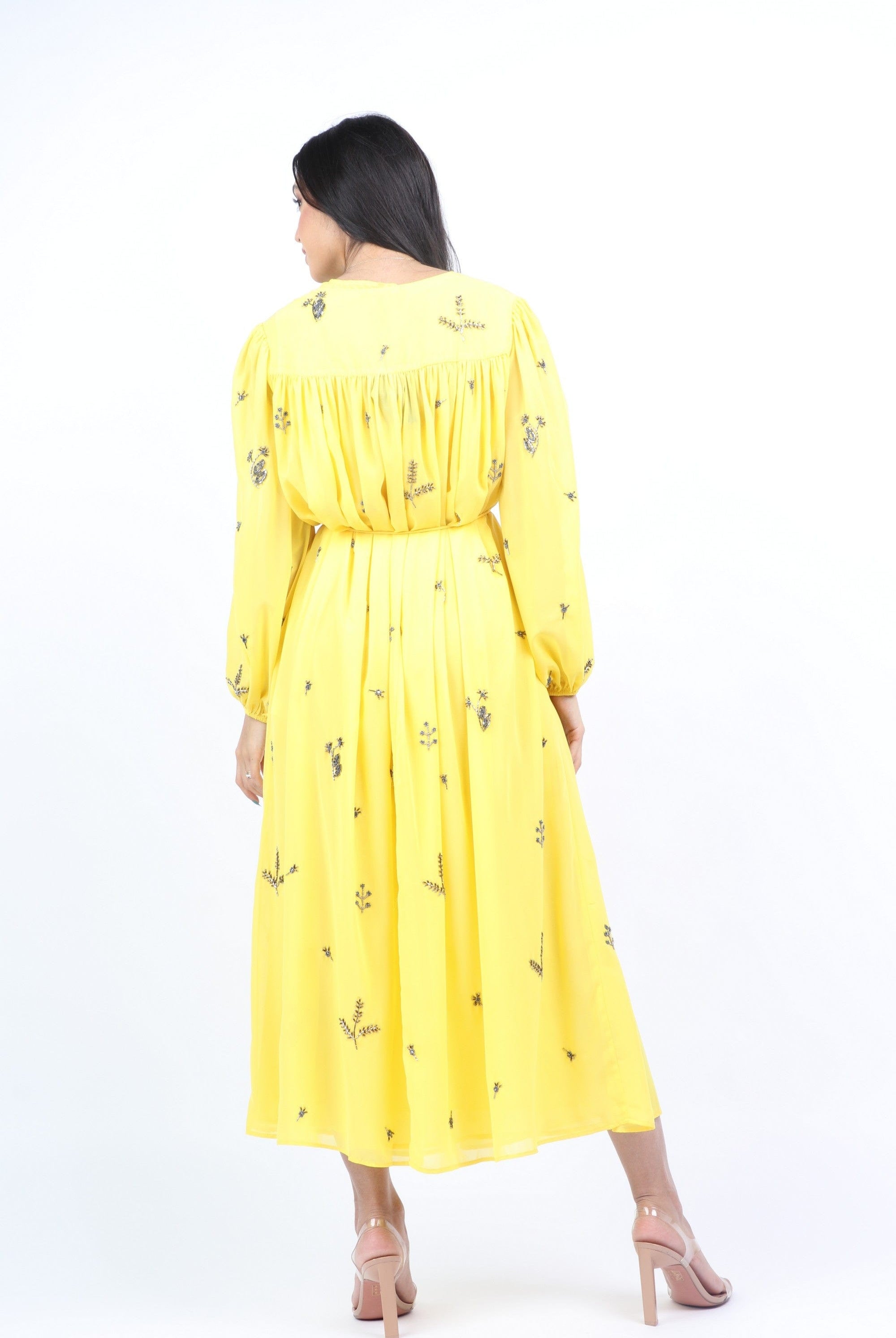 داليدرس فستان مفتوح طويل شفاف مطرز برباط خصر بكم طويل واسع