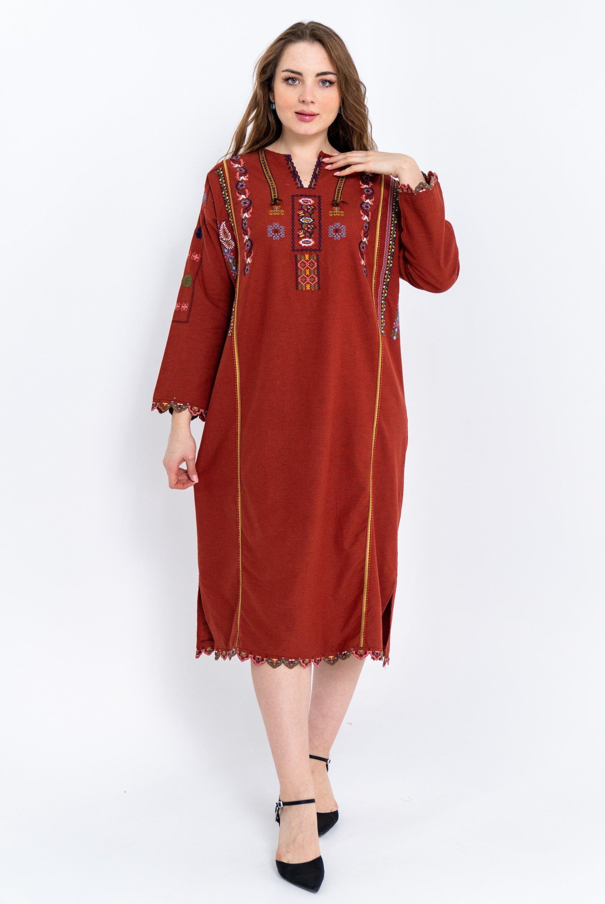 داليدرس قفطان نسائي قصير مطرز بفتحة صدر V برتقالي محترق