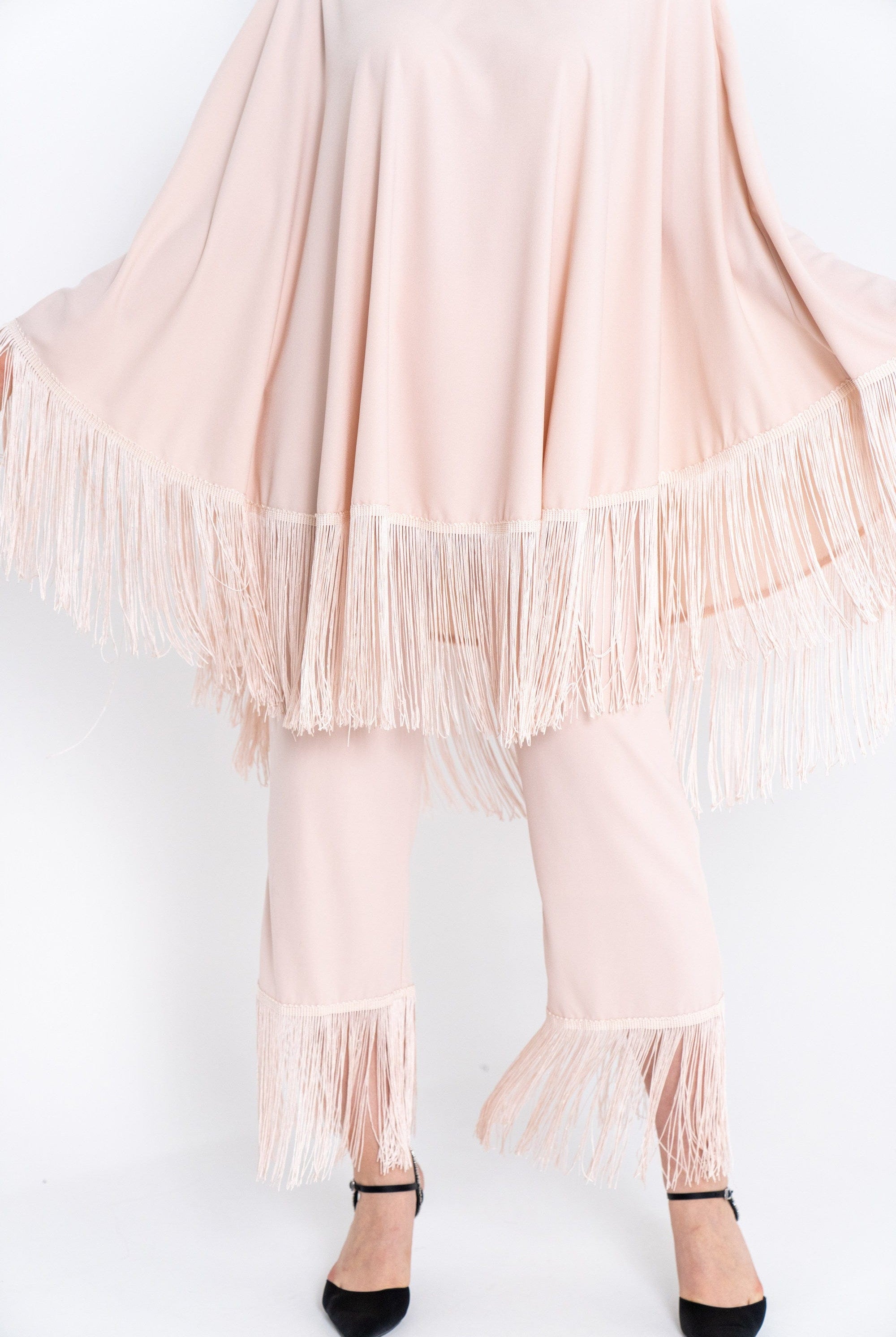 داليدرس بنطلون نسائي ميدي مزين بشراشيب الكاكي