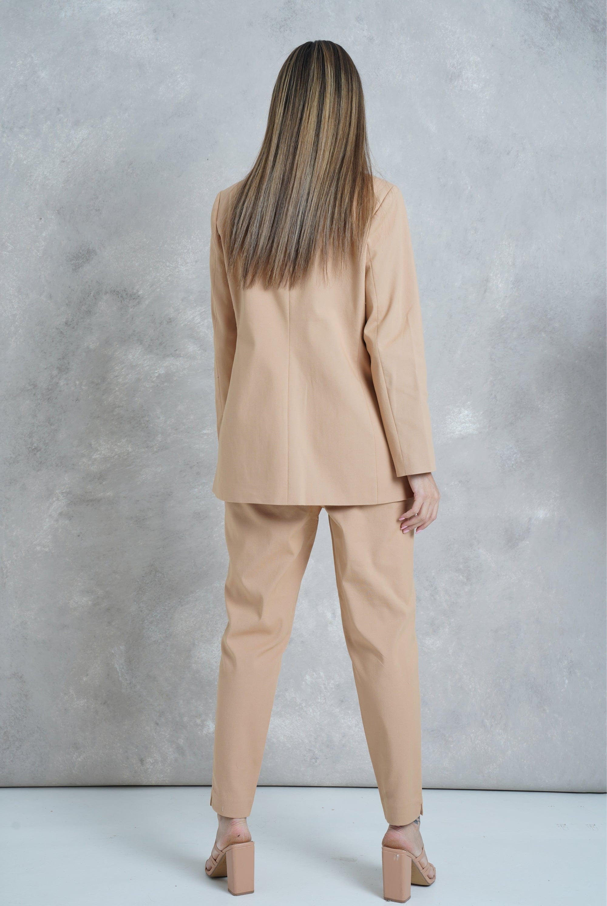 داليدرس بليزر حريمي بزر واحد فقط من الأمام رملي