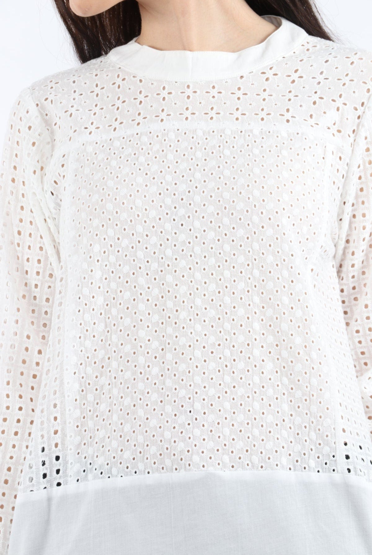 داليدرس بلوزة طويلة الأكمام مخرم واسع أوف وايت