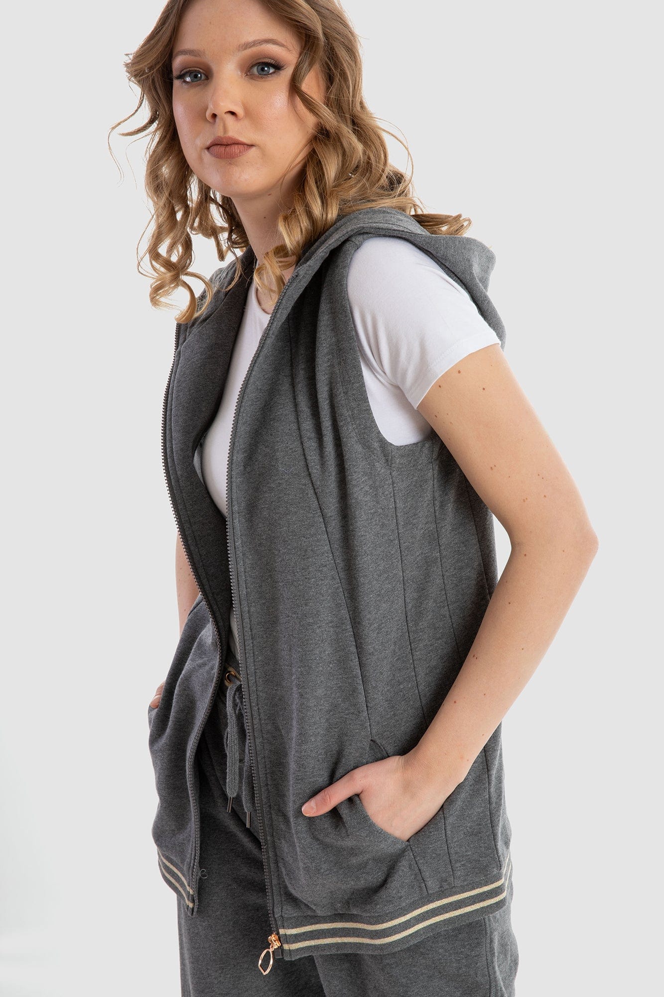 داليدرس فيست نسائي بهودي سادة رمادي