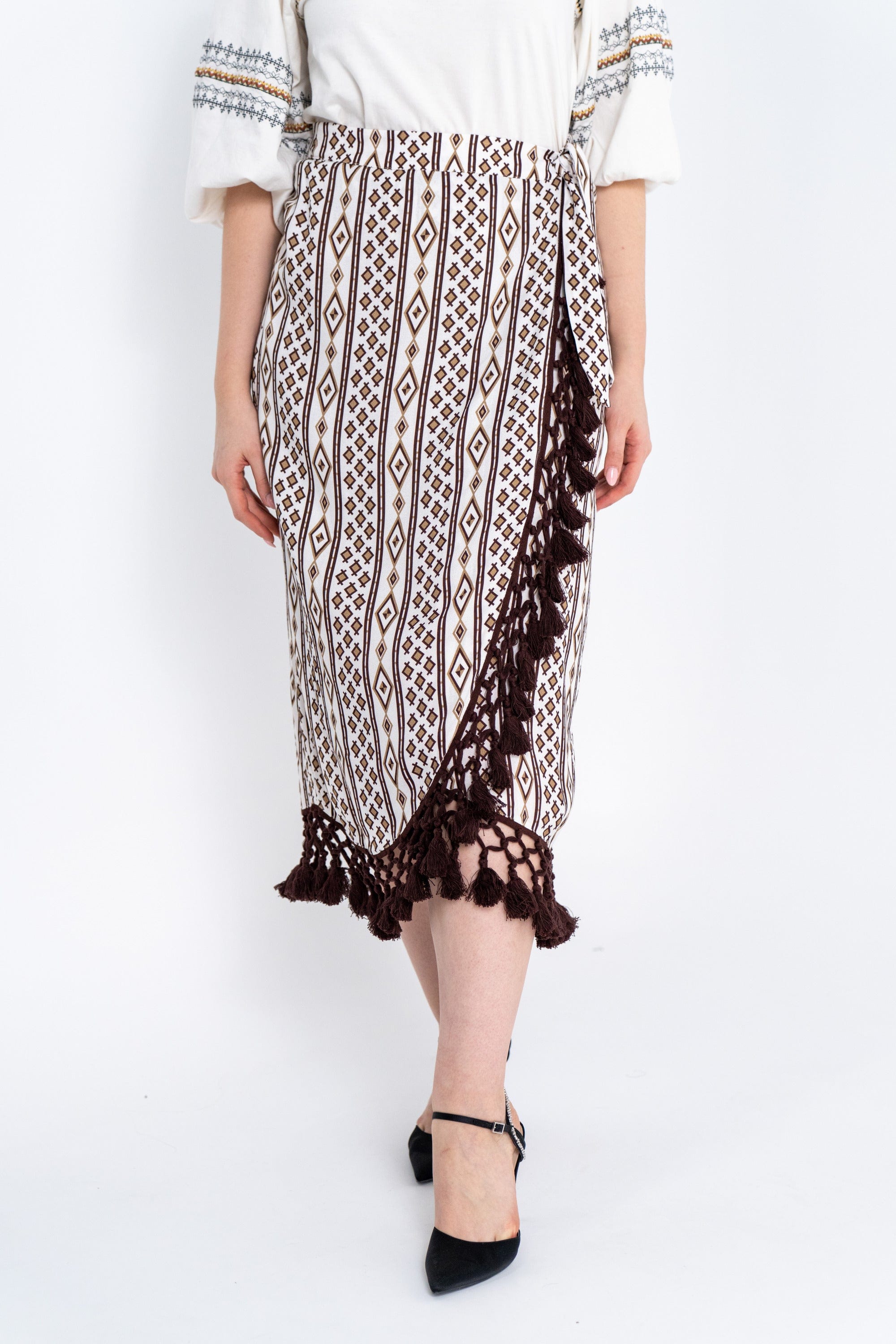 داليدرس تنورة نسائية لف منقوشة مزينة بكرانيش بيج فاتح