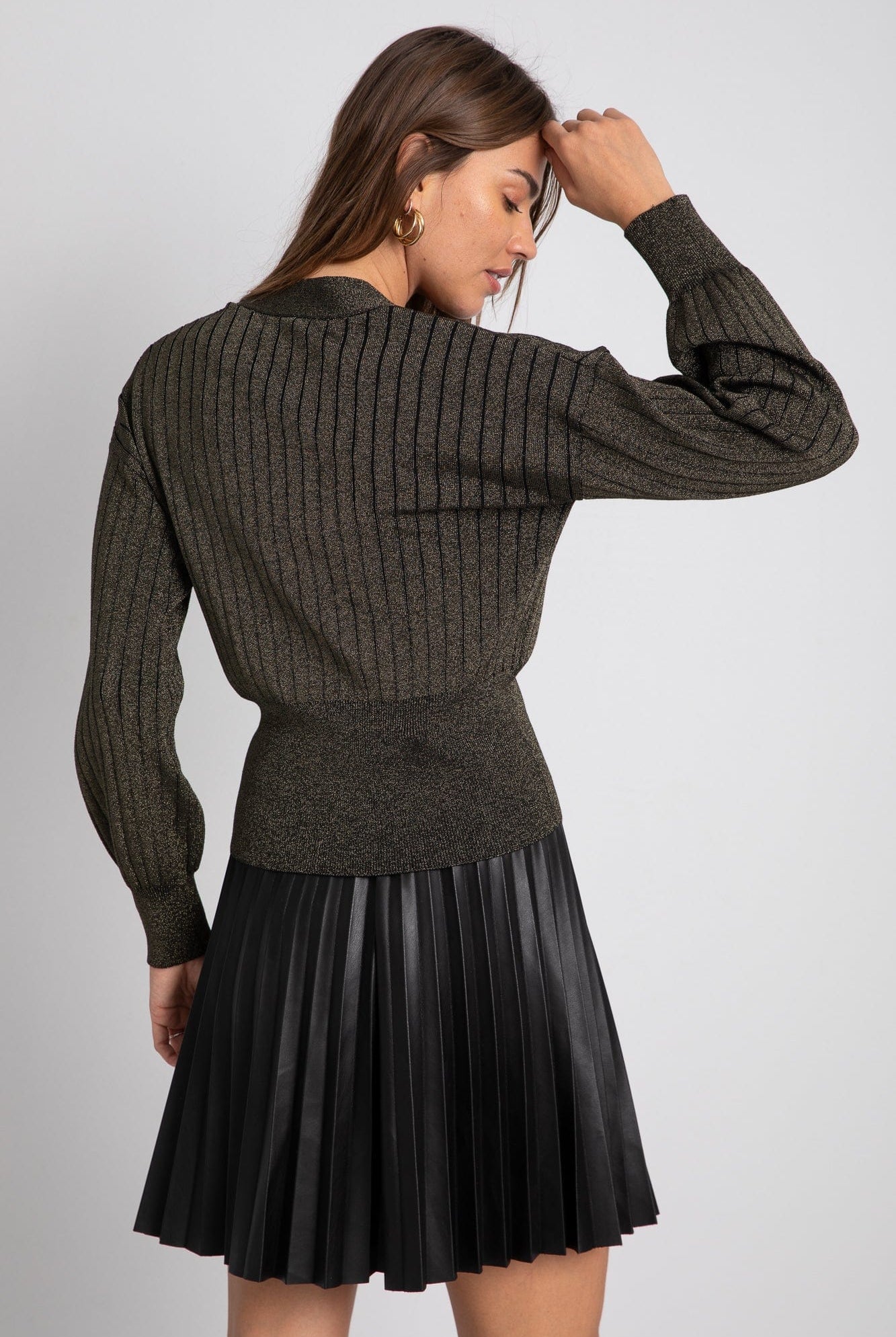 داليدرس كارديجان بأزرار أمامية مفتوحة كم طويل نسائي أسود/ذهبي