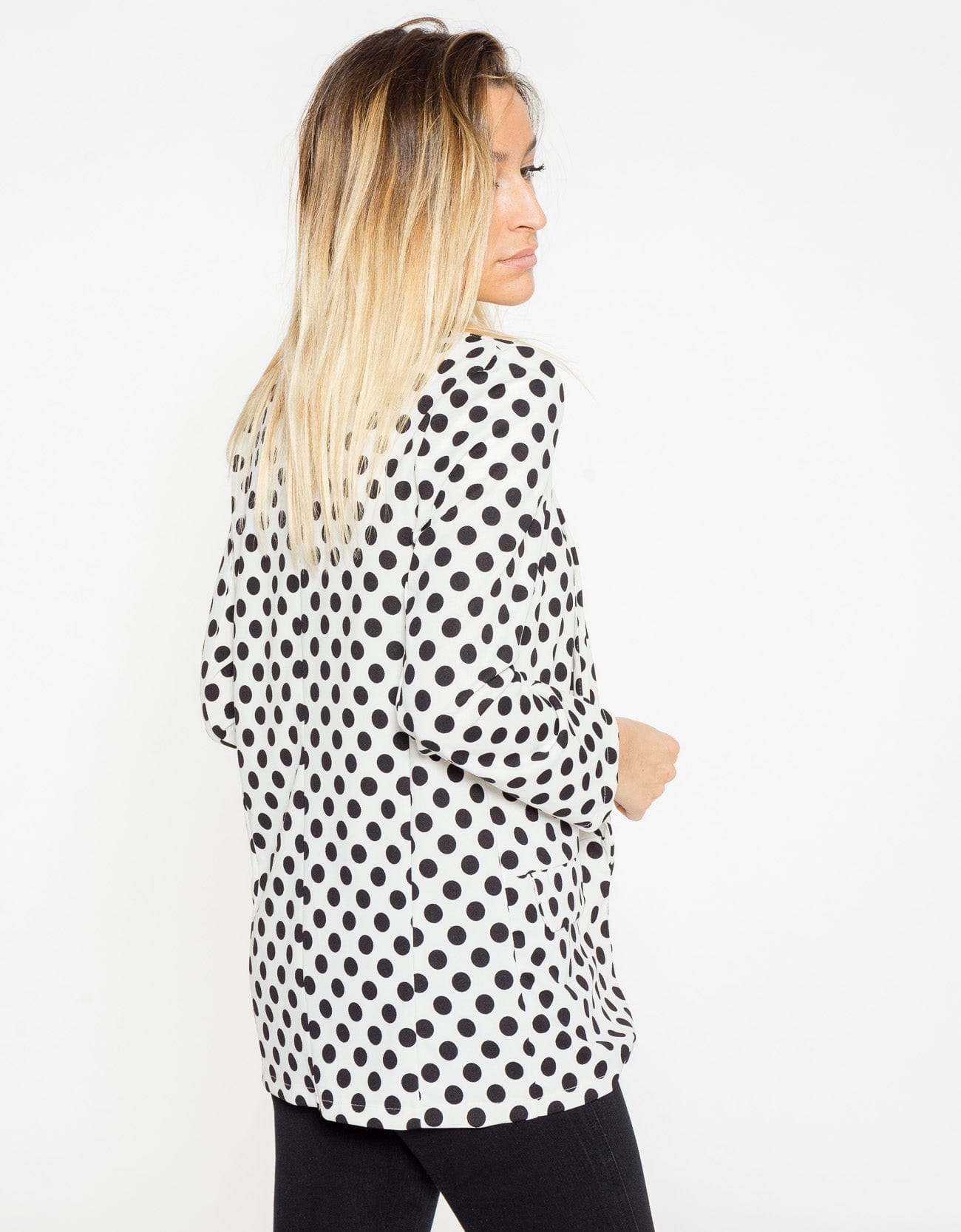 شانا جاكيت منقط بأكمام طويلة نسائي أبيض