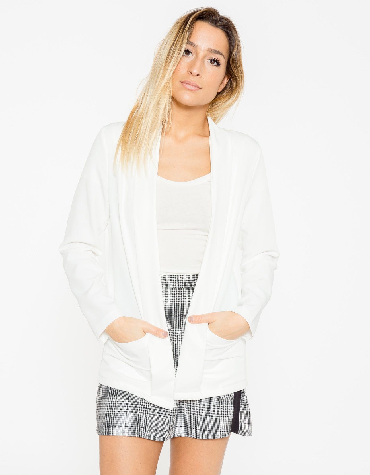 شانا جاكيت بجيوب سادة بأكمام طويلة نسائي