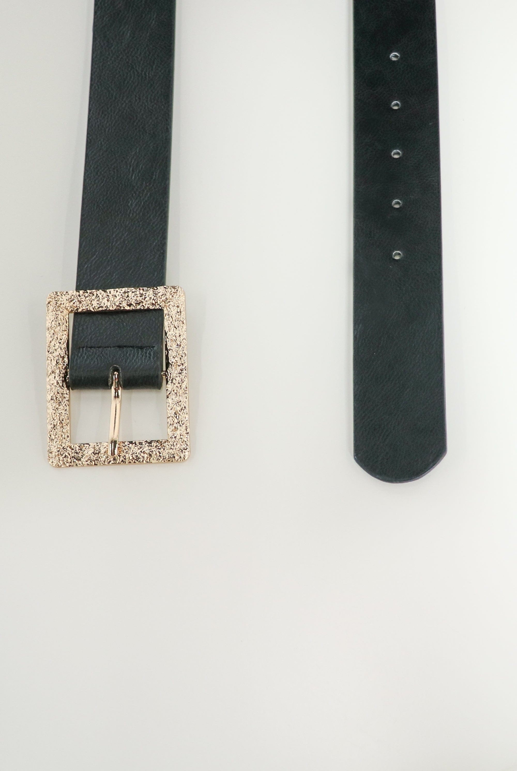 كيتشن حزام جلد رفيع مع توكبة مربعة نسائي