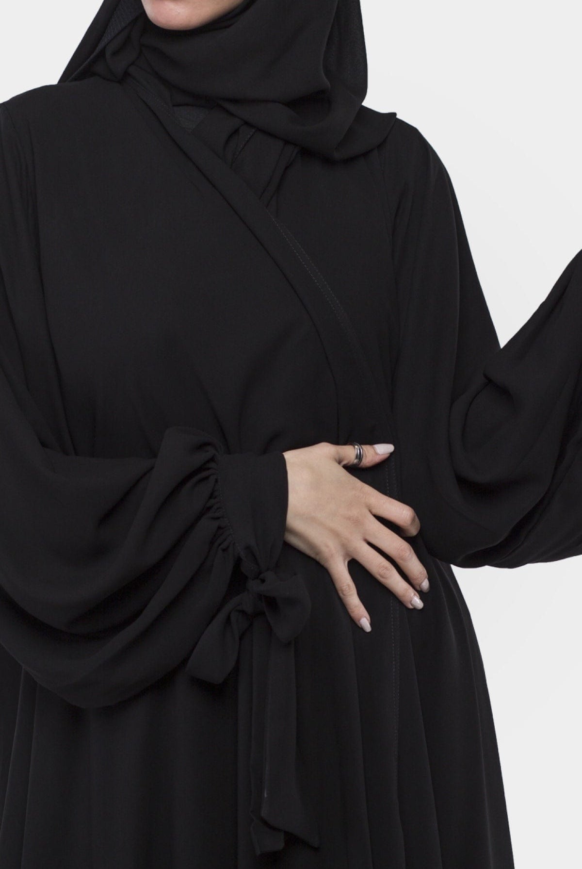 جوهرة عبايه كلوش طبقات بلاك بيري دبل بطبقة مزدوجة أسود