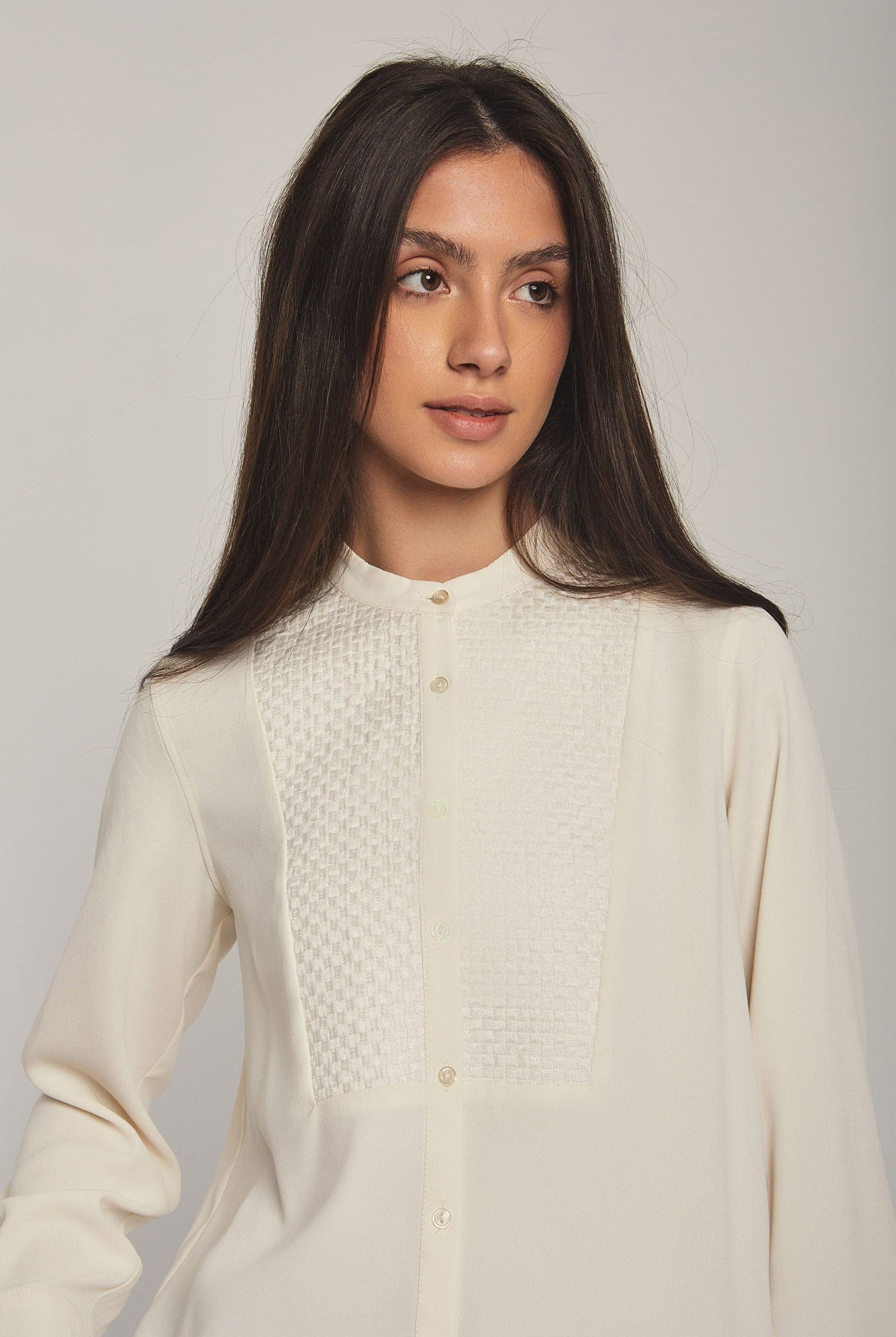 داليدرس بلوزة نسائية كلاسيك بأزرار أمامية كم طويل