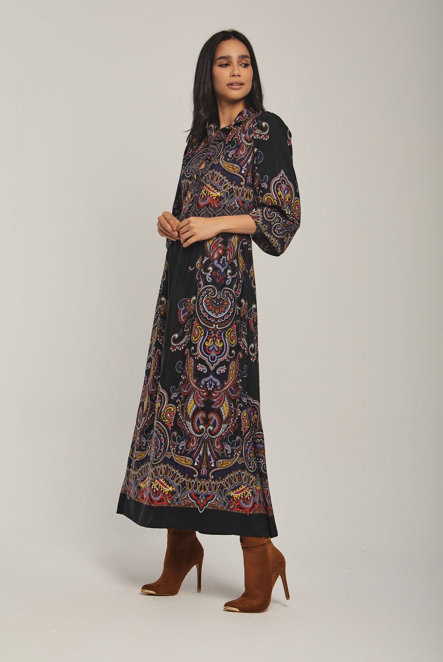 داليدرس فستان نسائي منقوش كم طويل مخصر متعدد الألوان