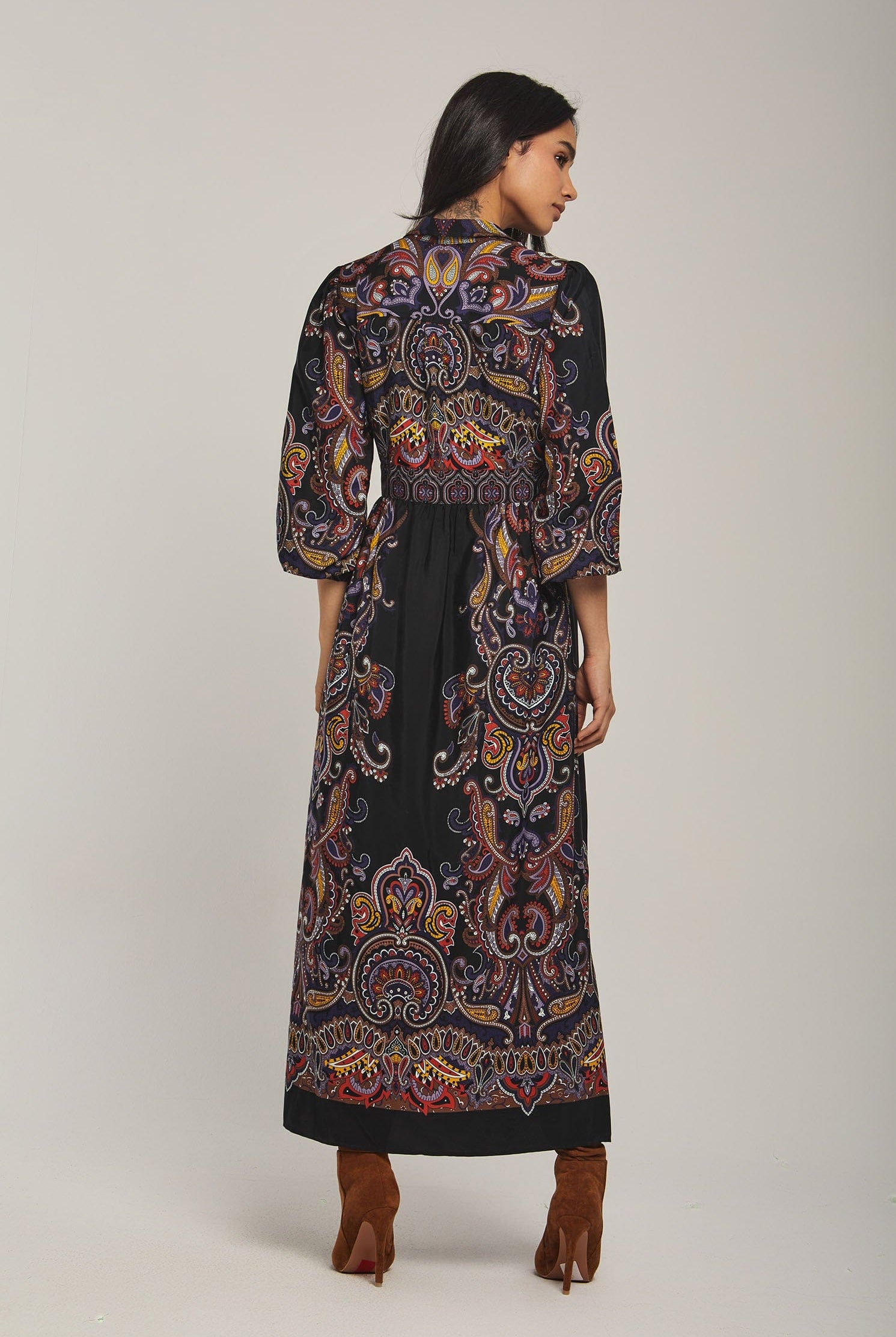 داليدرس فستان نسائي منقوش كم طويل مخصر متعدد الألوان