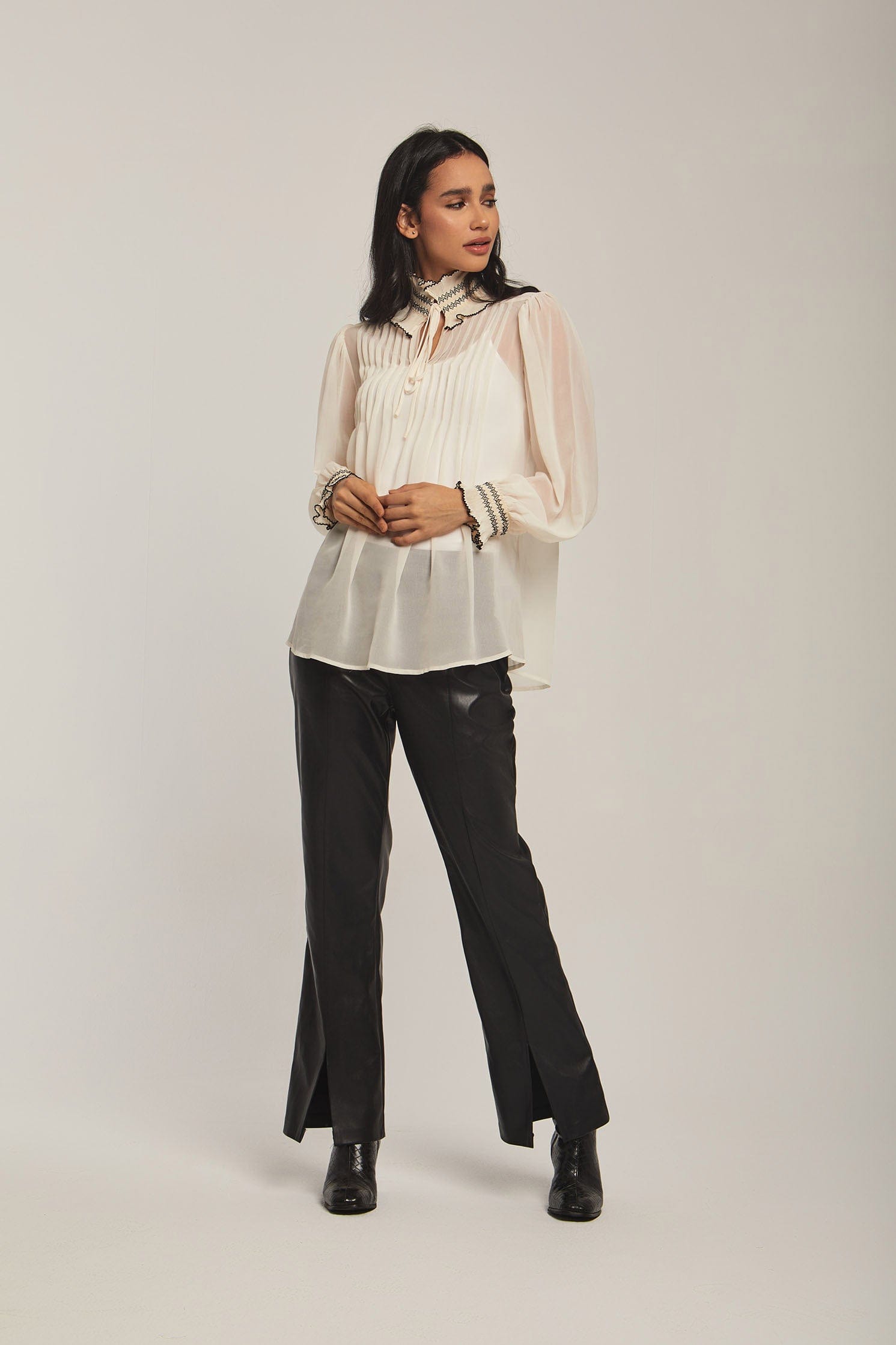 داليدرس بنطلون نسائي جلد واسع من أسفل خصر مرتفع أسود