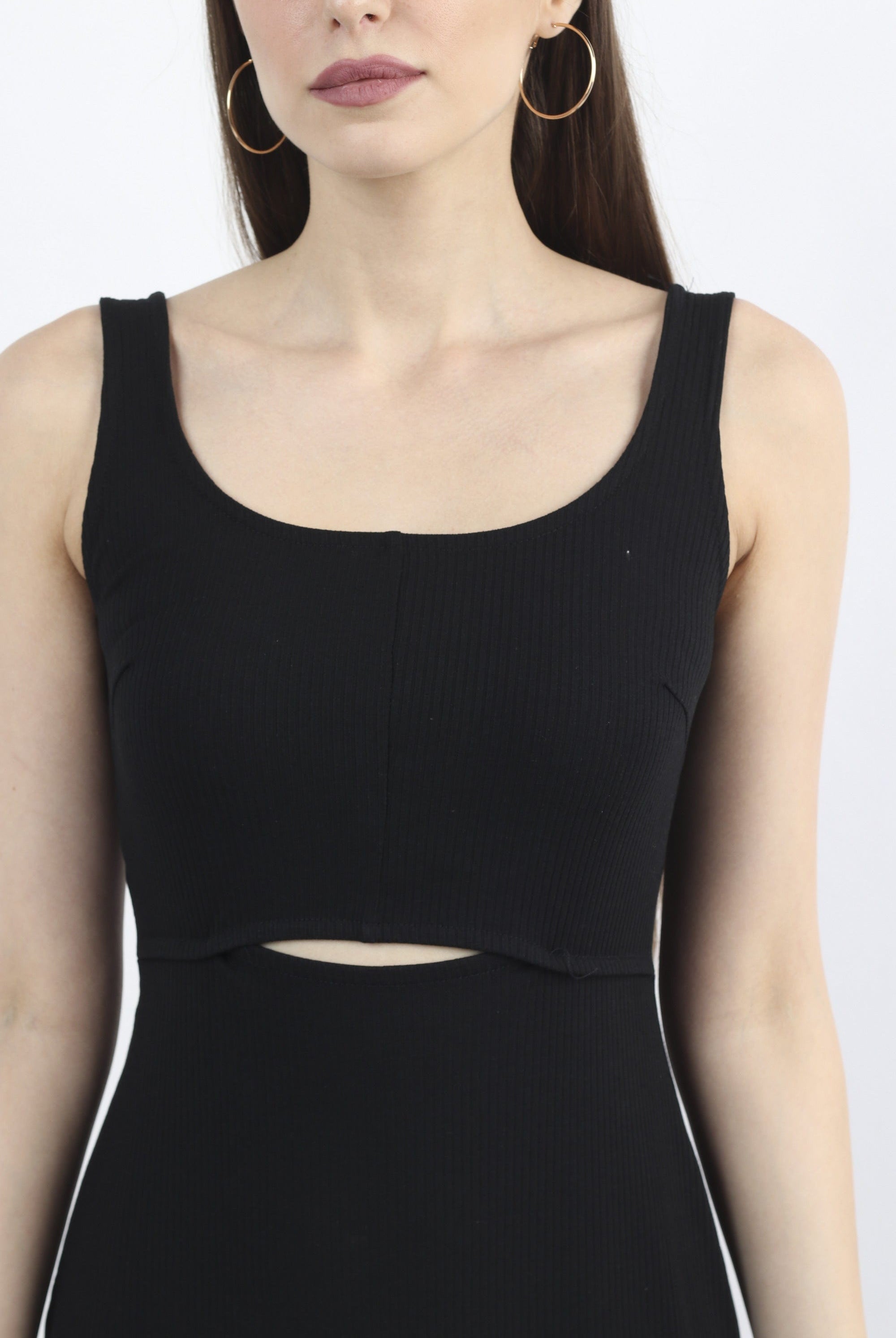 كيتشن فستان ميدي بدون أكمام سادة مفتوح من البطن