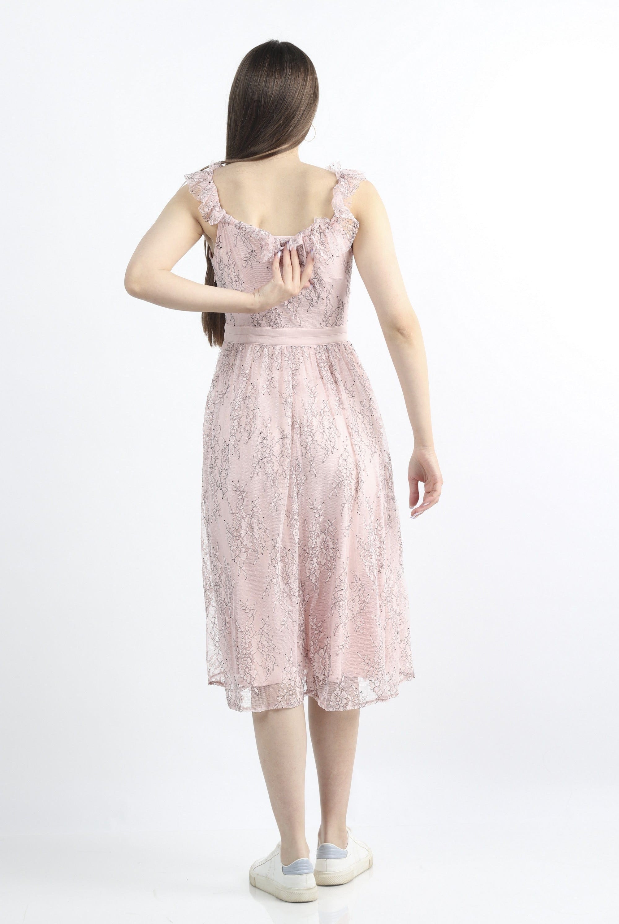 كيتشن فستان ميدي كم قصير مزهر مزموم من الخصر