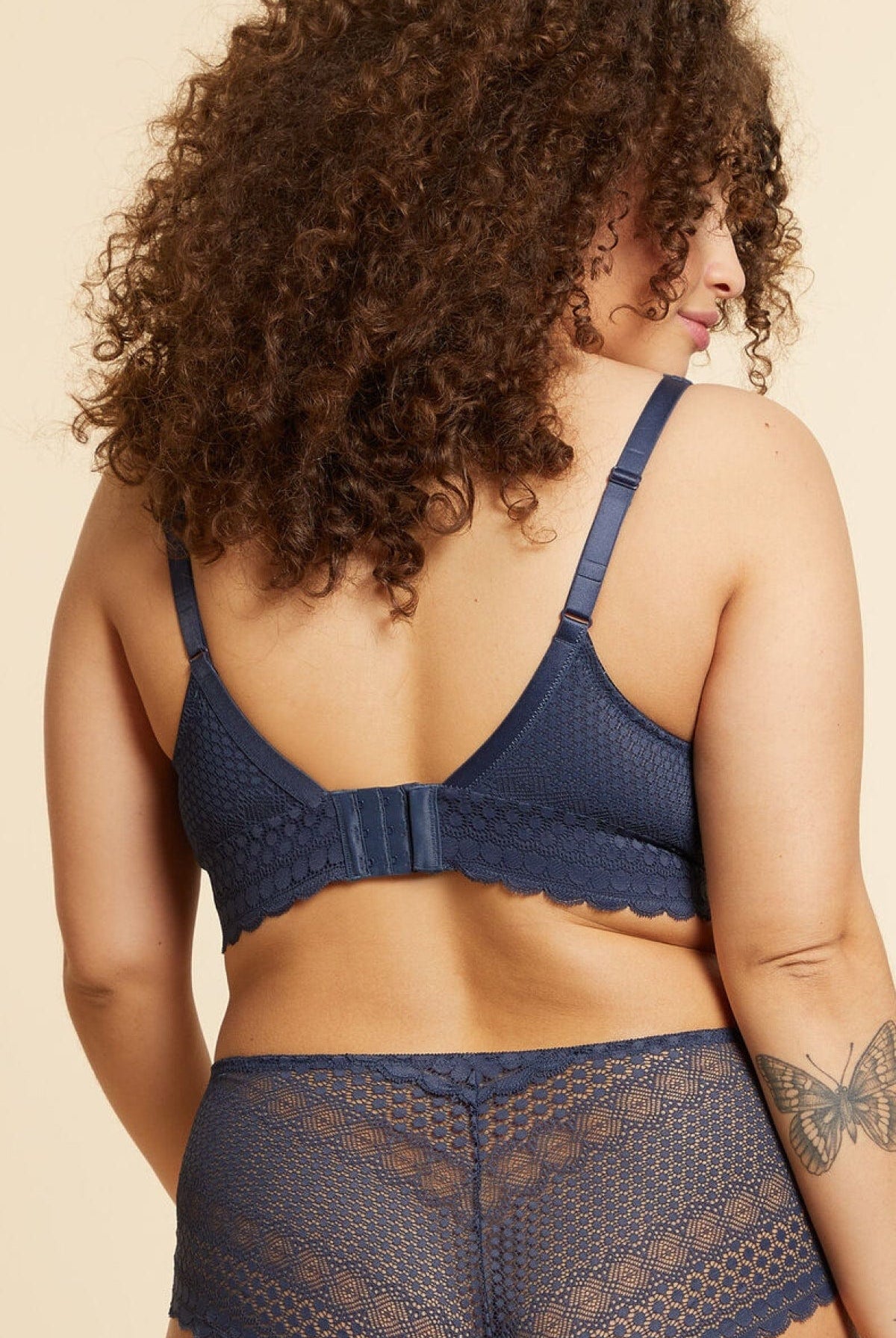 اتام حمالة صدر قطن دانتيل على شكل حرف V قابلة للتعديل وبمشبك من الخلف