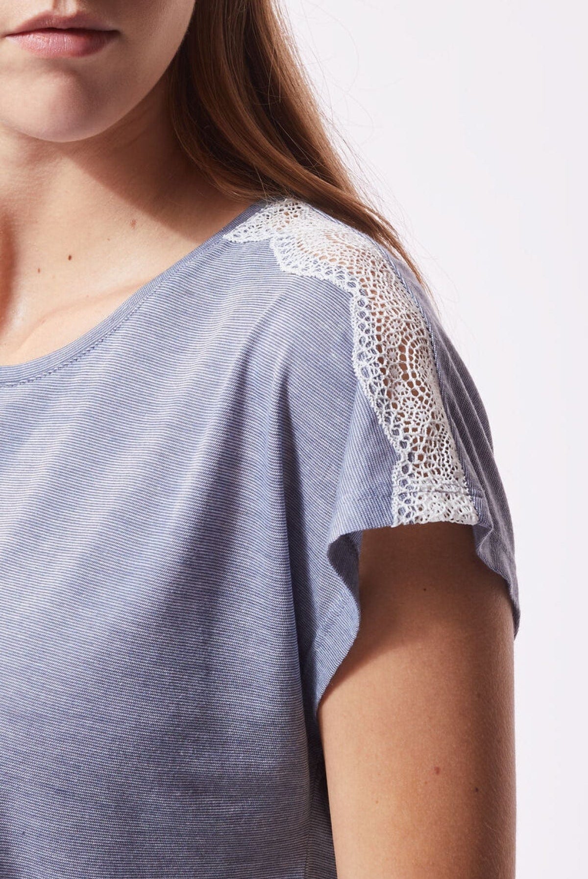 اتام بلوزة بيجامة سادة كم قصير نسائي