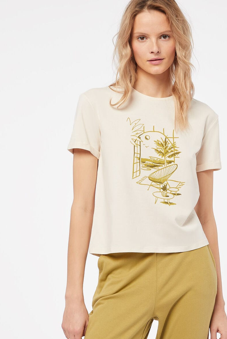 اتام تيشيرت بطبعة على الصدر كم قصير نسائي