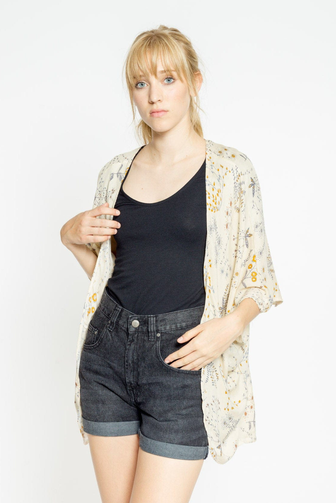 شانا جاكيت منقوش 3/4 كم نسائي رملي