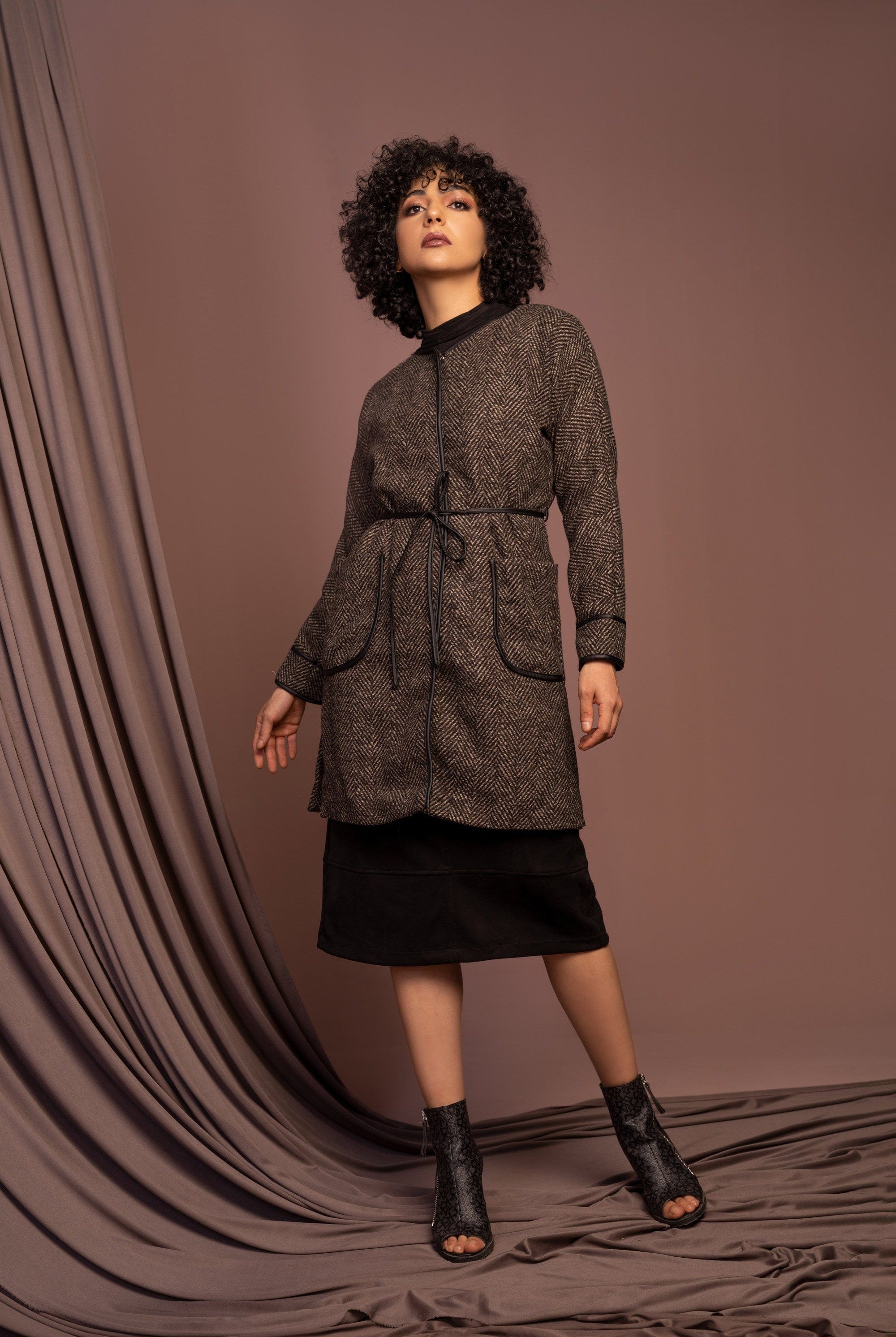 نتشي كارديجان مفتوح صوف كم طويل مع حزام نسائي