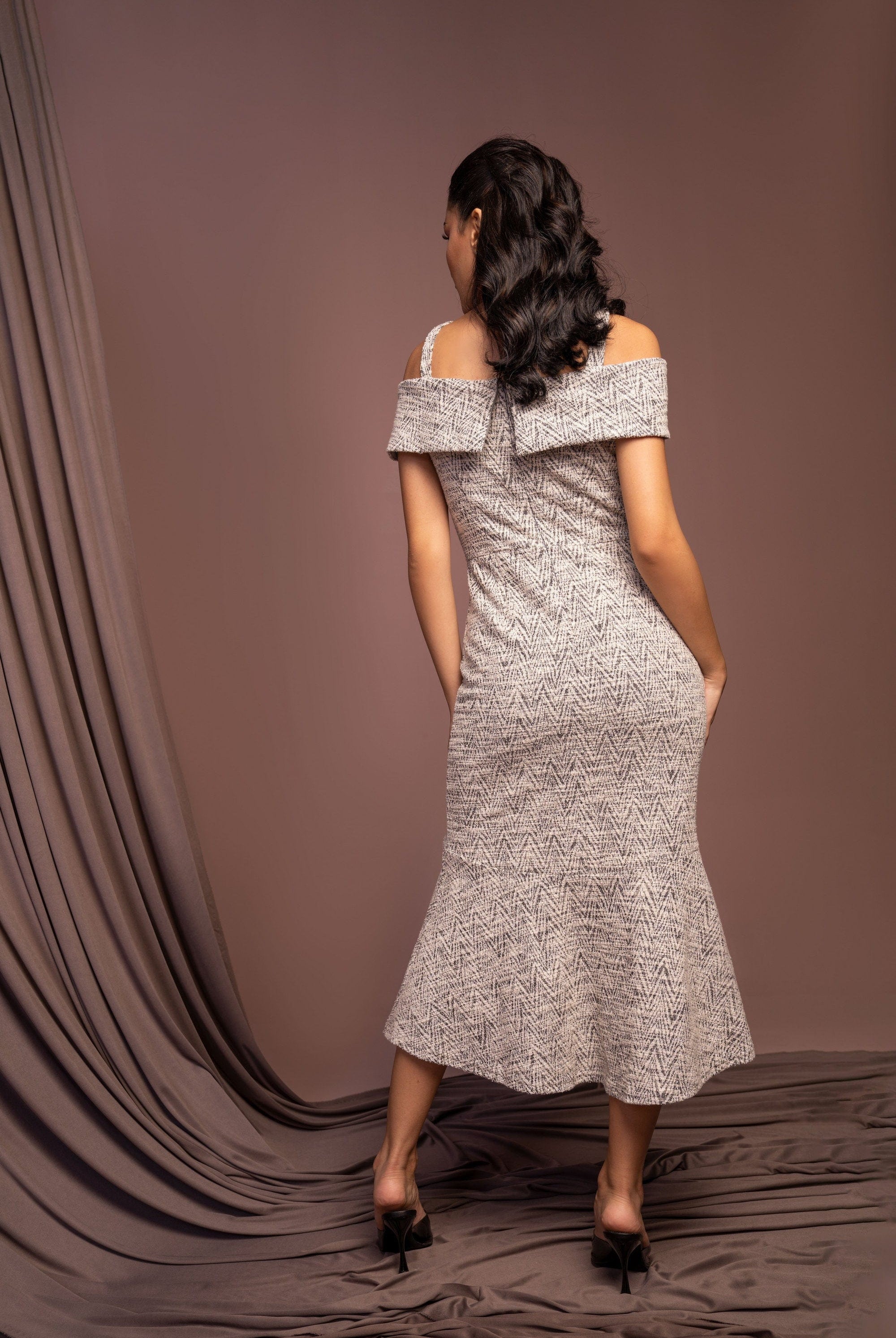 نتشي فستان صوف طويل نسائي بدون أكتاف