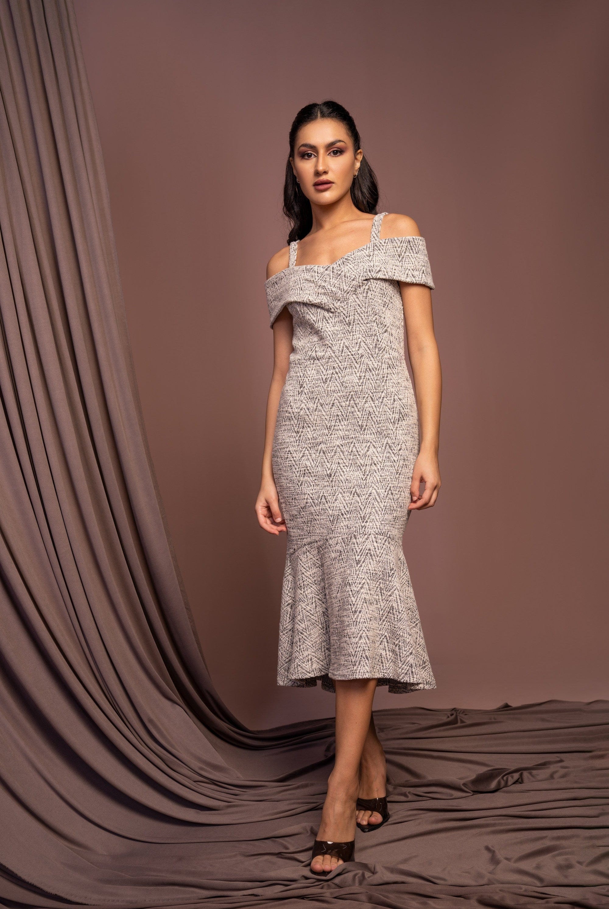 نتشي فستان صوف طويل نسائي بدون أكتاف