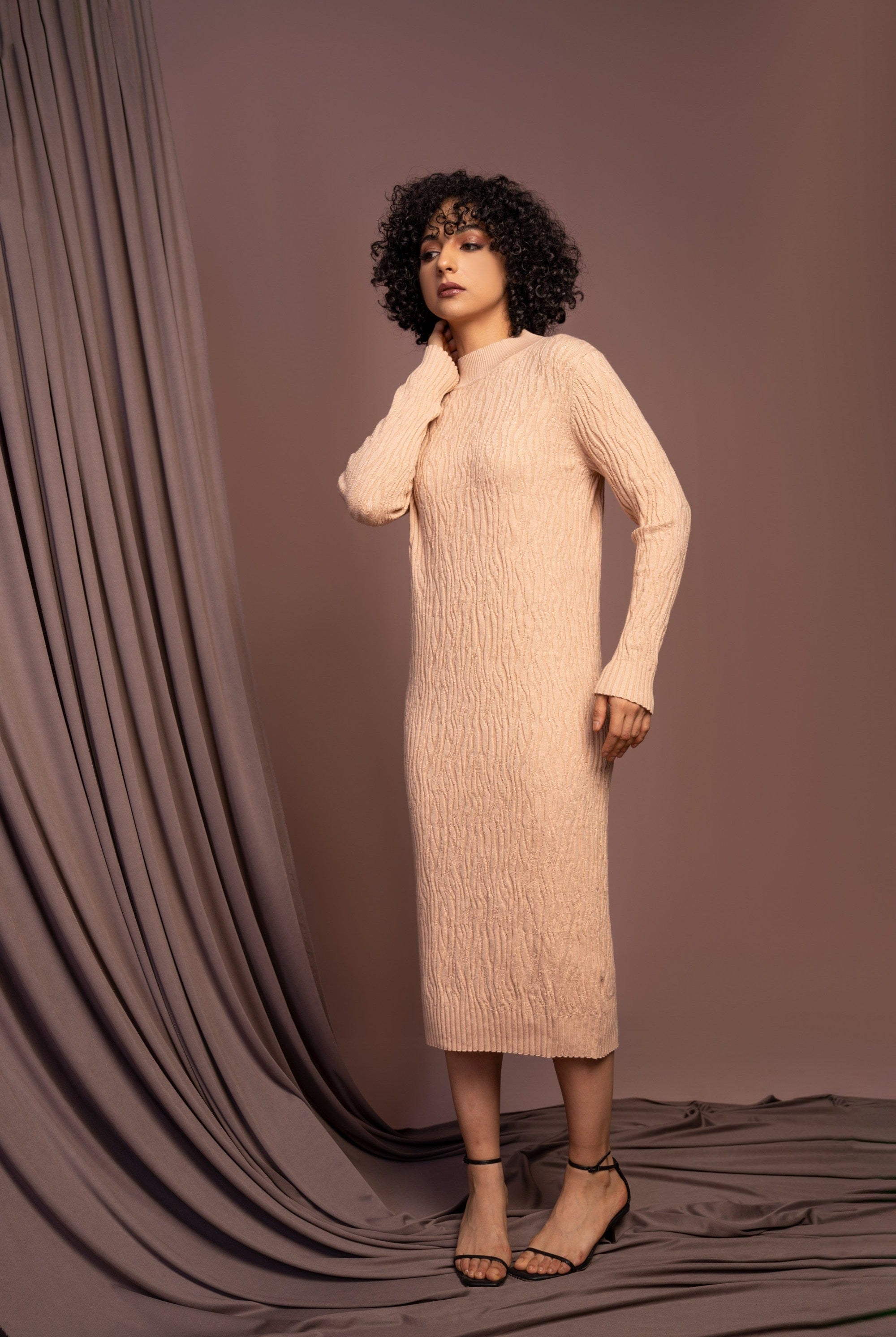 نتشي فستان ضيق نسائي ميدي مكسر