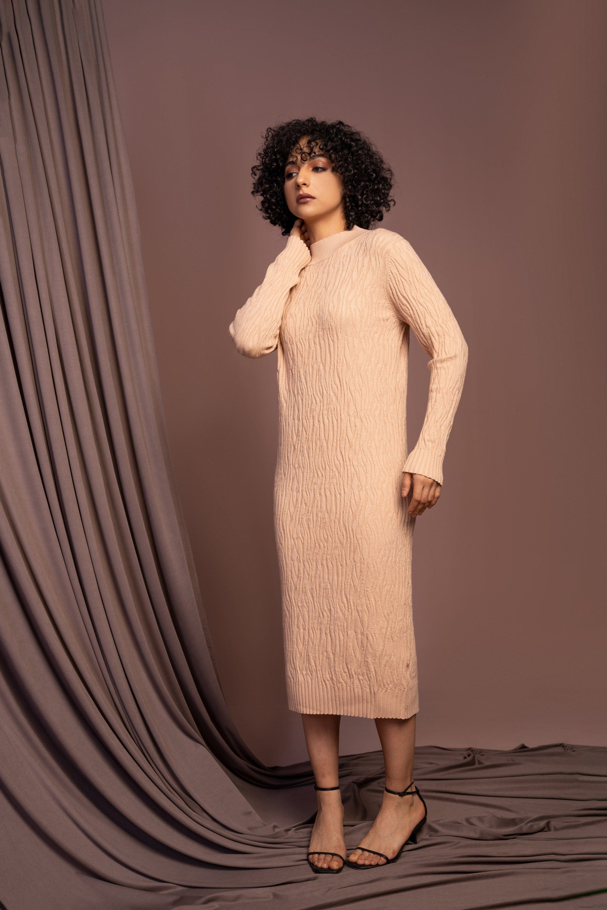 نتشي فستان ضيق نسائي ميدي مكسر