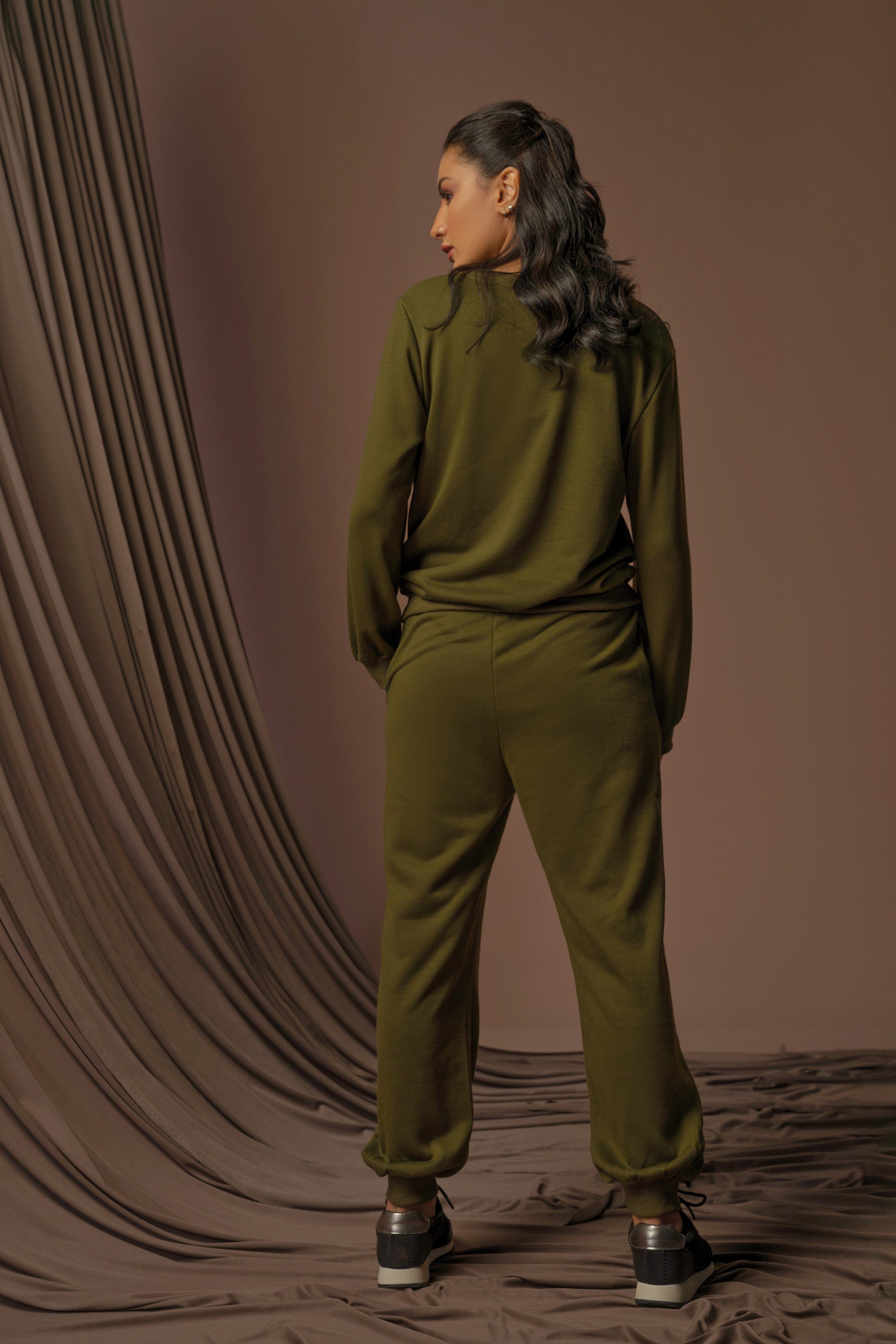 نتشي بنطلون طويل نسائي مطبوع بأستك مطاطي من الأسفل