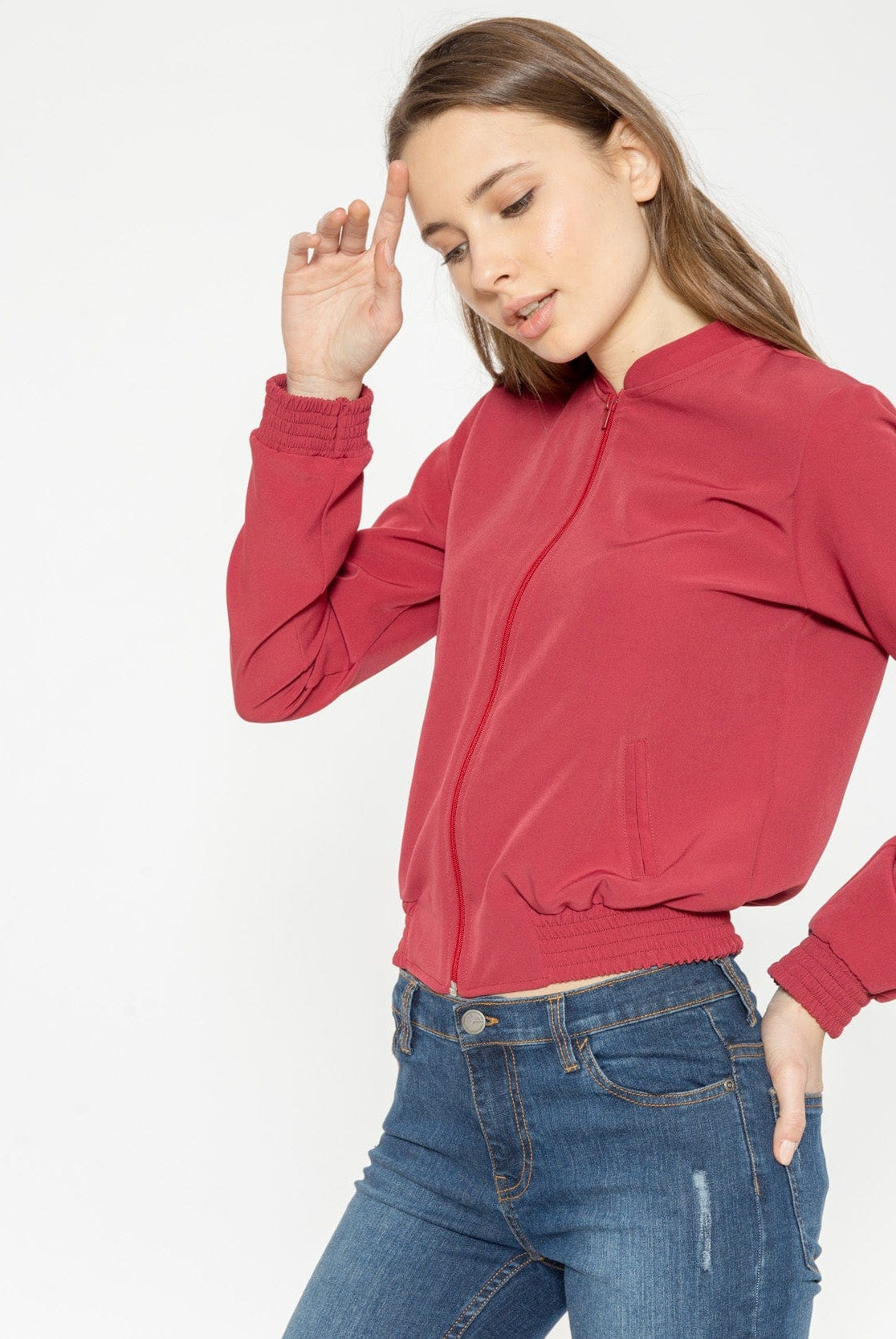 شانا جاكيت قصير سادة بسحاب كم طويل شيري